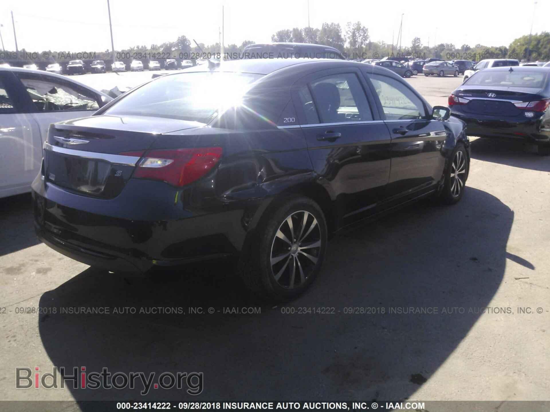 2013 Chrysler 200 - VIN: 1C3CCBBB2DN580654 - Photo 4