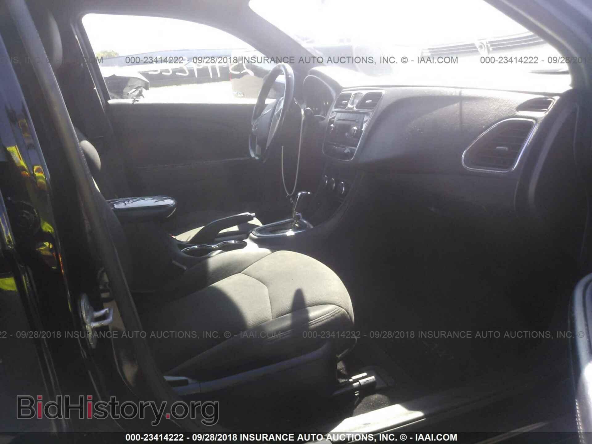 2013 Chrysler 200 - VIN: 1C3CCBBB2DN580654 - Photo 5