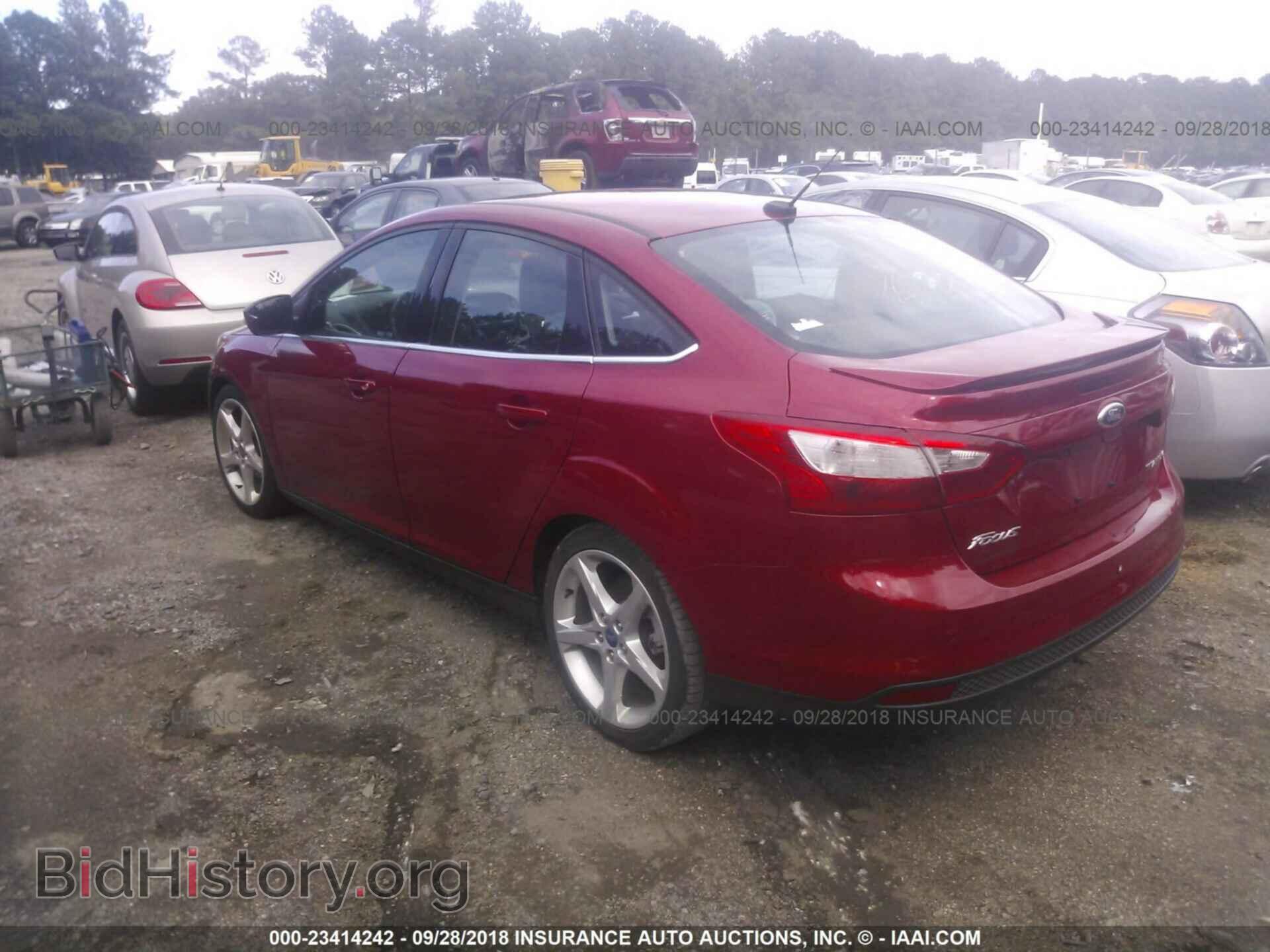 2012 Ford Focus - VIN: 1FAHP3J23CL231287 - Photo 3