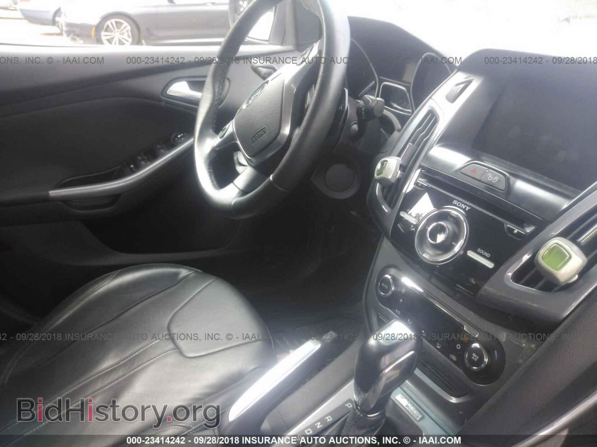 2012 Ford Focus - VIN: 1FAHP3J23CL231287 - Photo 5