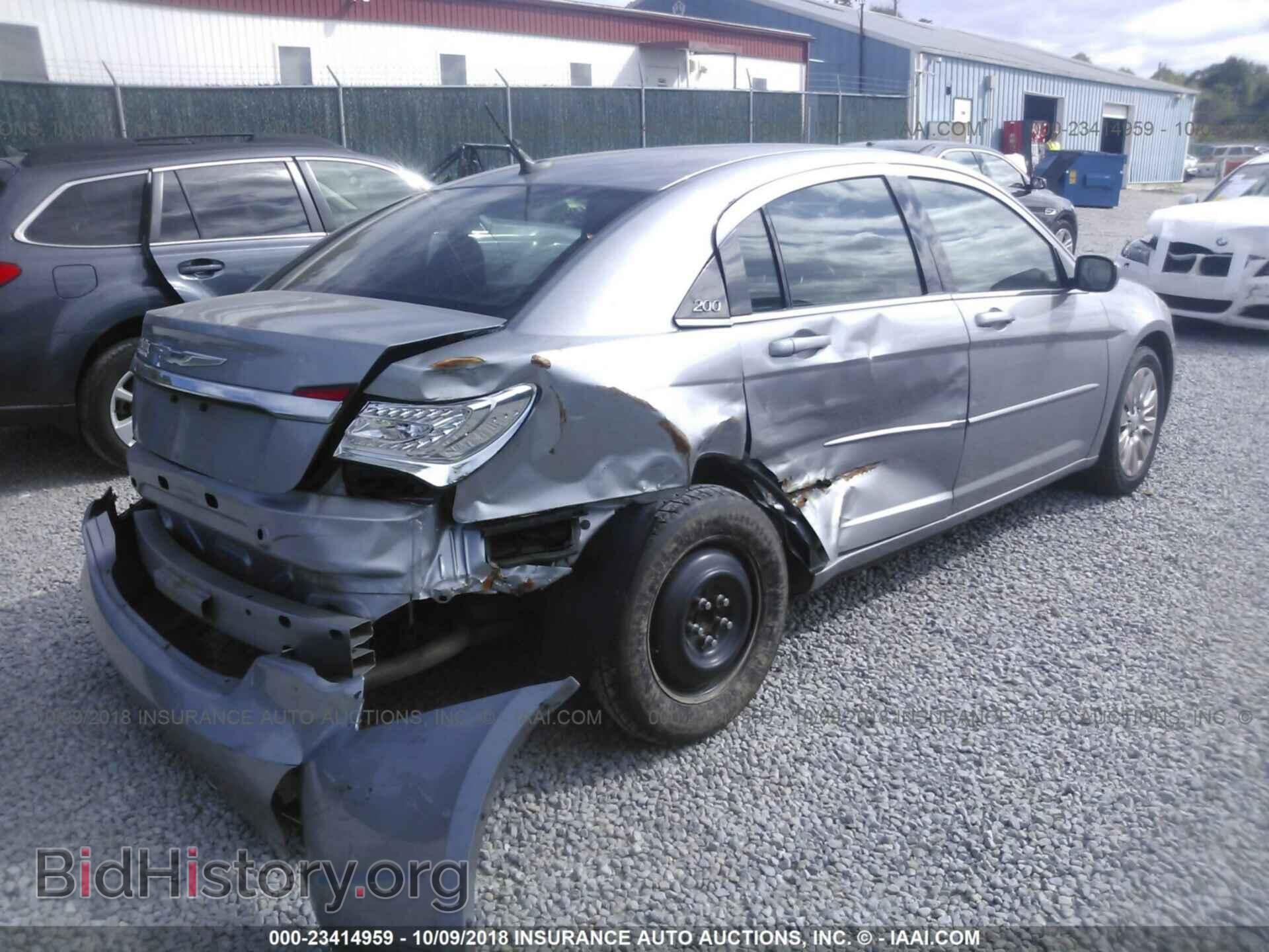 2014 CHRYSLER 200 - VIN: 1C3CCBAB6EN238174 - Photo 4