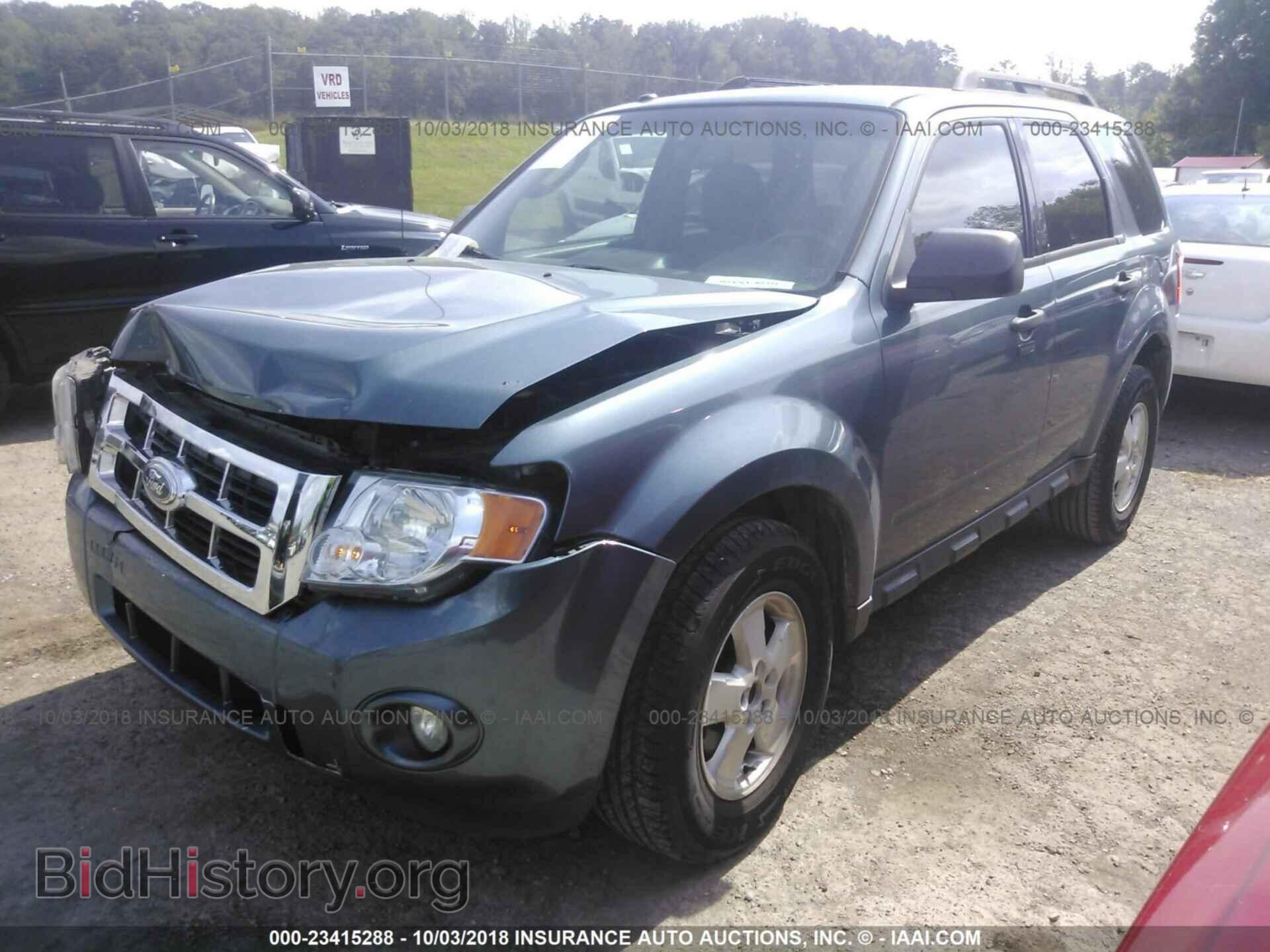 2012 Ford Escape - VIN: 1FMCU0D74CKC23638 - Photo 2