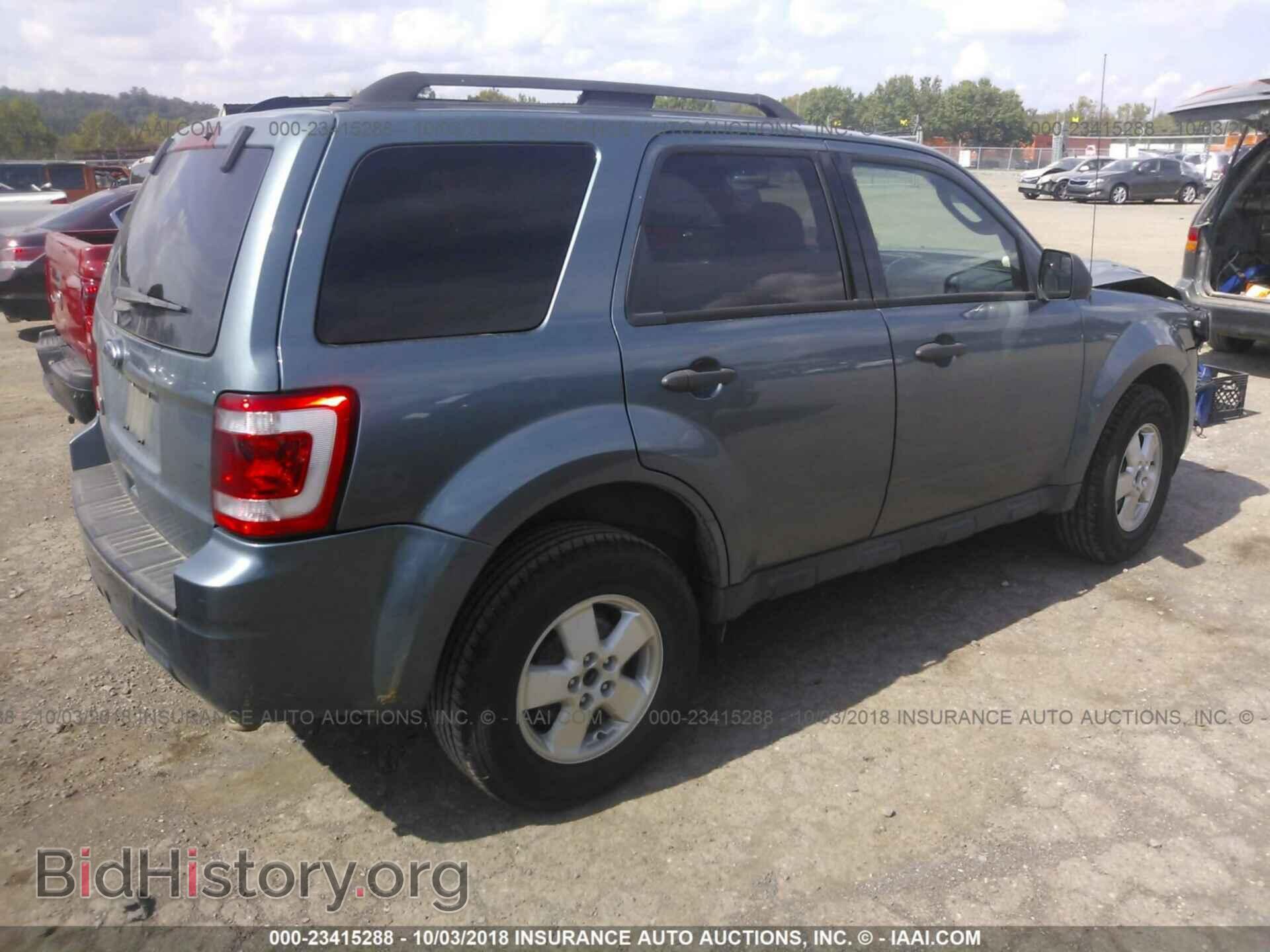 2012 Ford Escape - VIN: 1FMCU0D74CKC23638 - Photo 4