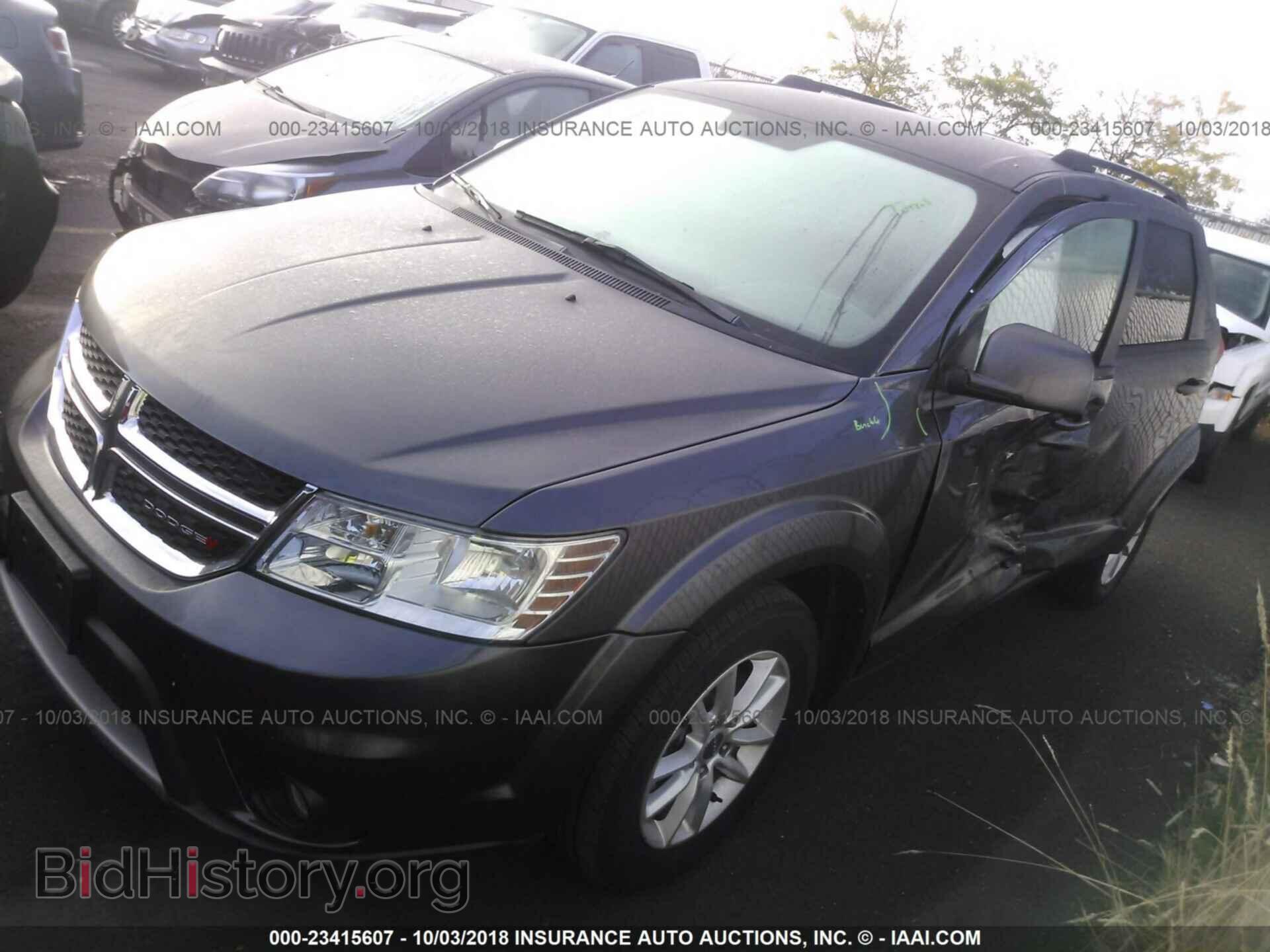2017 Dodge Journey - VIN: 3C4PDCBG4HT523356 - Фото 2