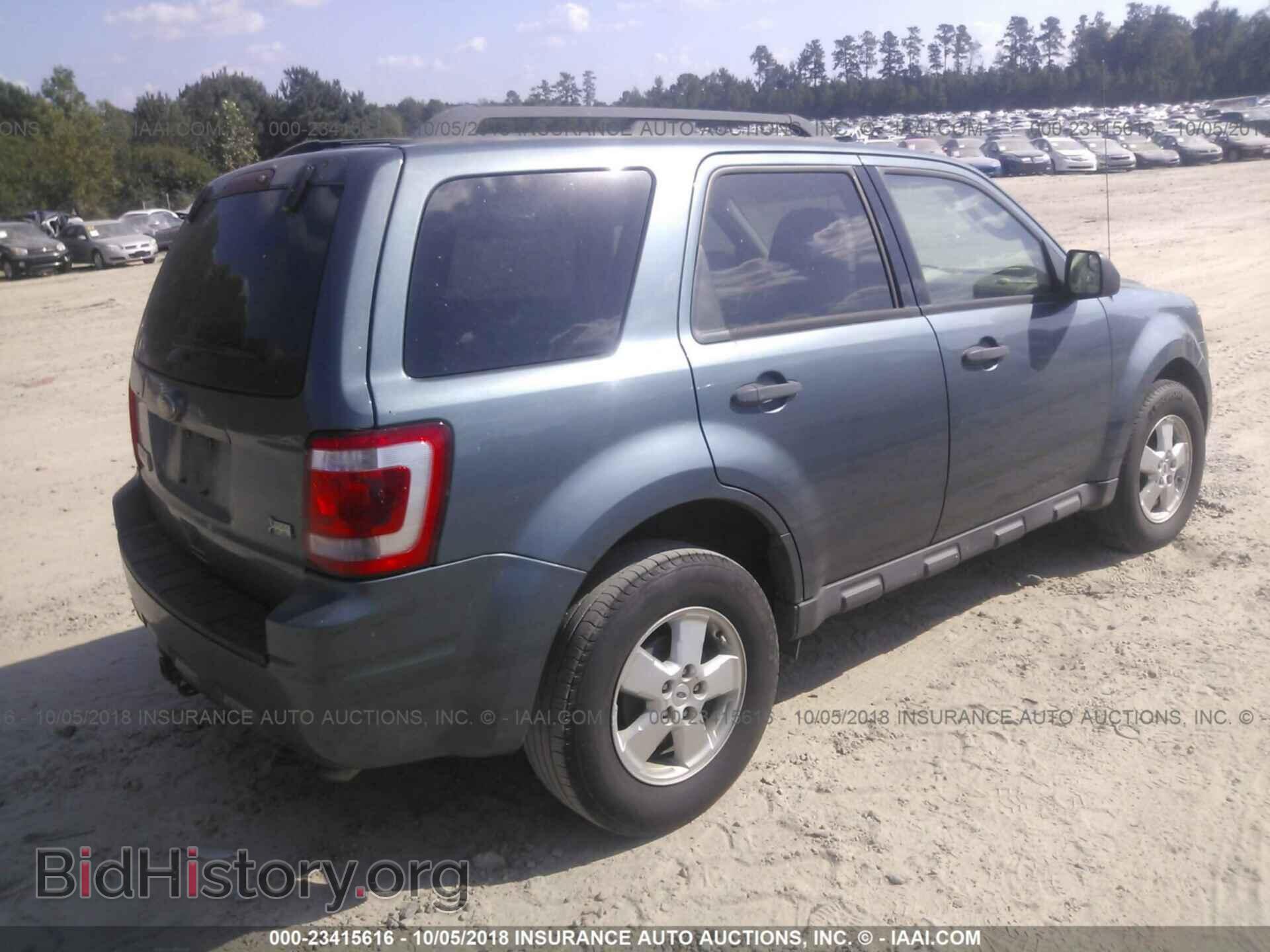 2012 Ford Escape - VIN: 1FMCU0DG8CKC13257 - Фото 4