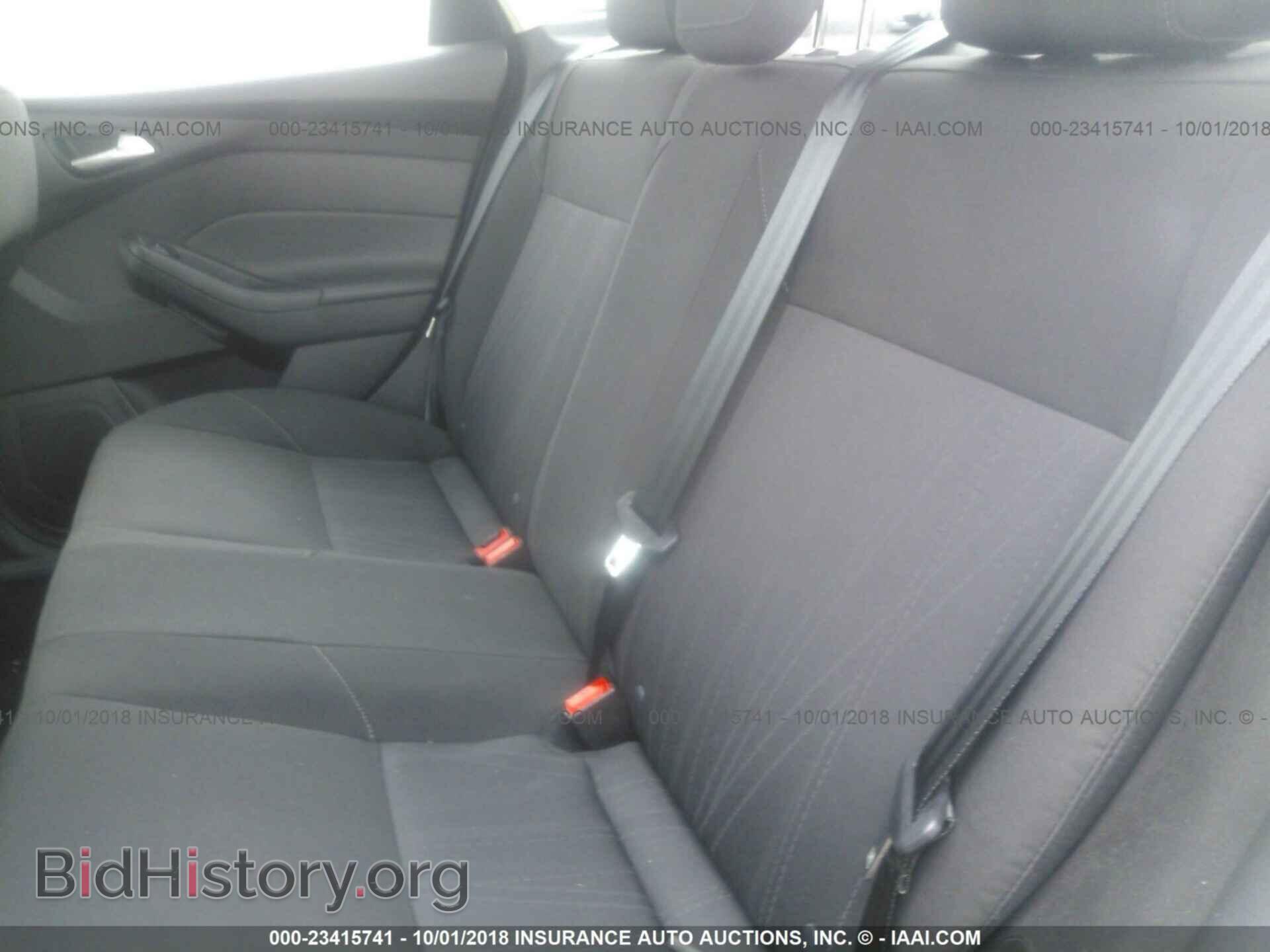 2015 Ford Focus - VIN: 1FADP3F28FL228767 - Photo 8