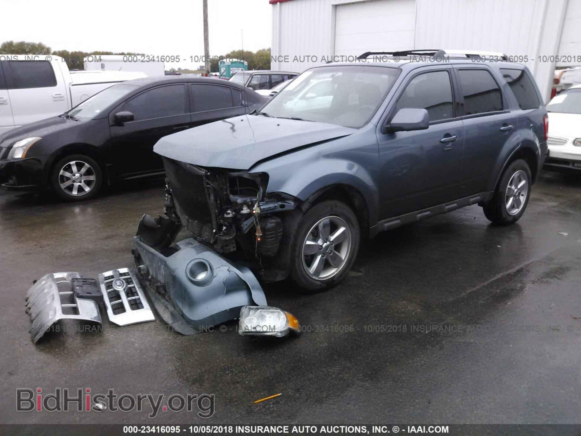 2012 Ford Escape - VIN: 1FMCU9E75CKA89547 - Photo 2