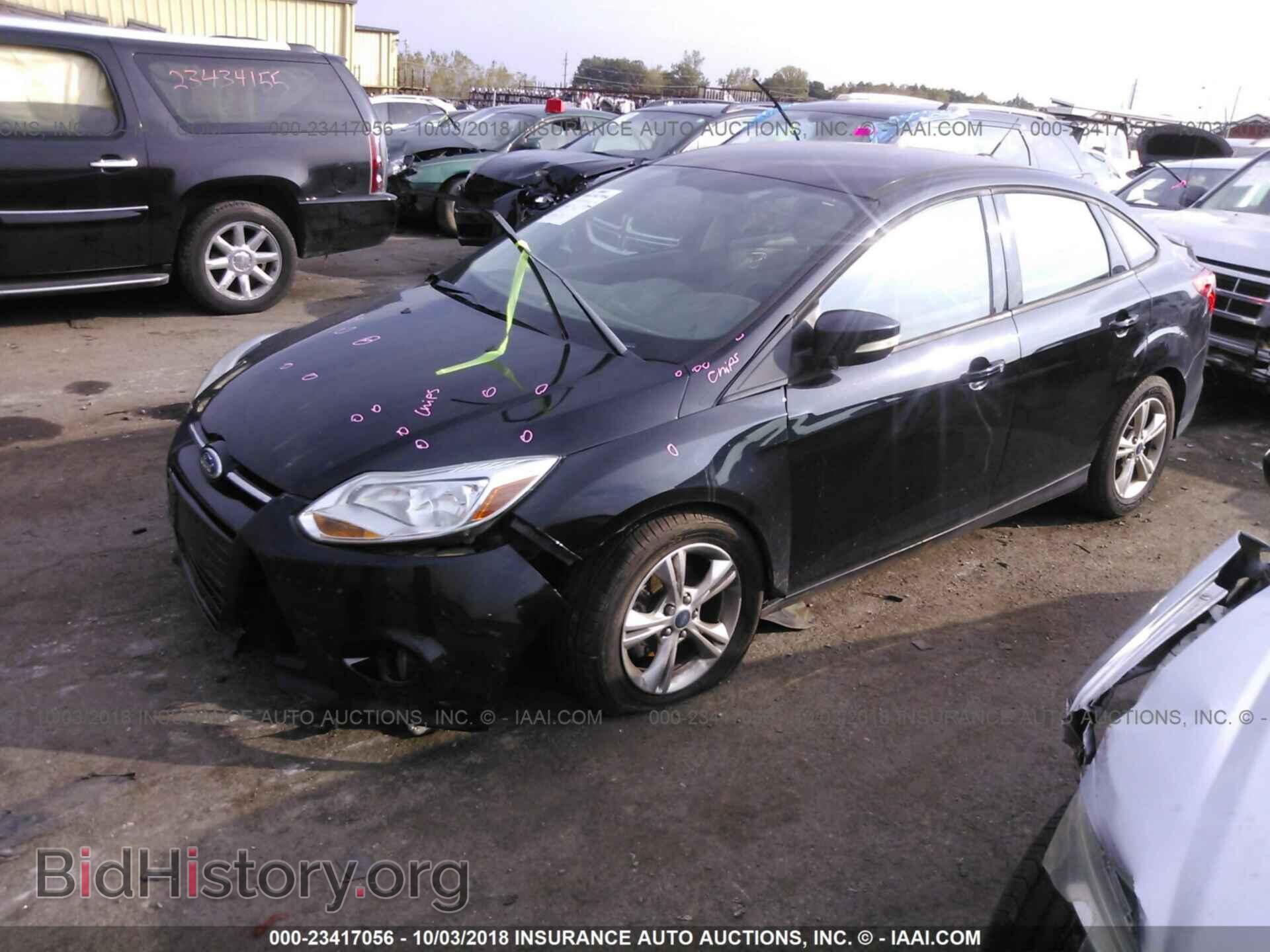 2012 Ford Focus - VIN: 1FAHP3F29CL226359 - Photo 2