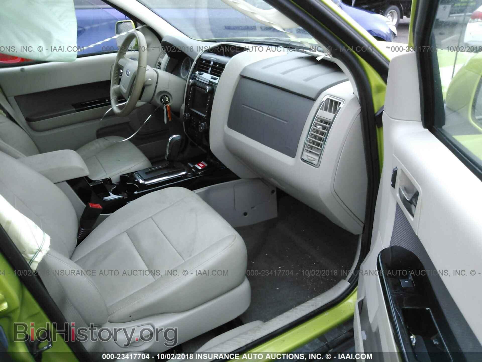 2011 Ford Escape - VIN: 1FMCU5K38BKB64167 - Фото 5