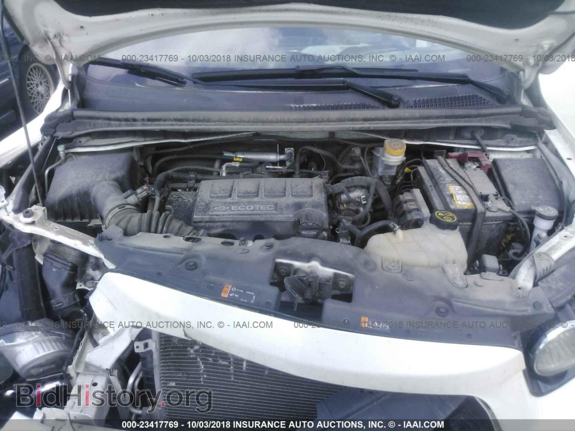 2014 Chevrolet Sonic - VIN: 1G1JG6SB1E4205708 - Photo 10