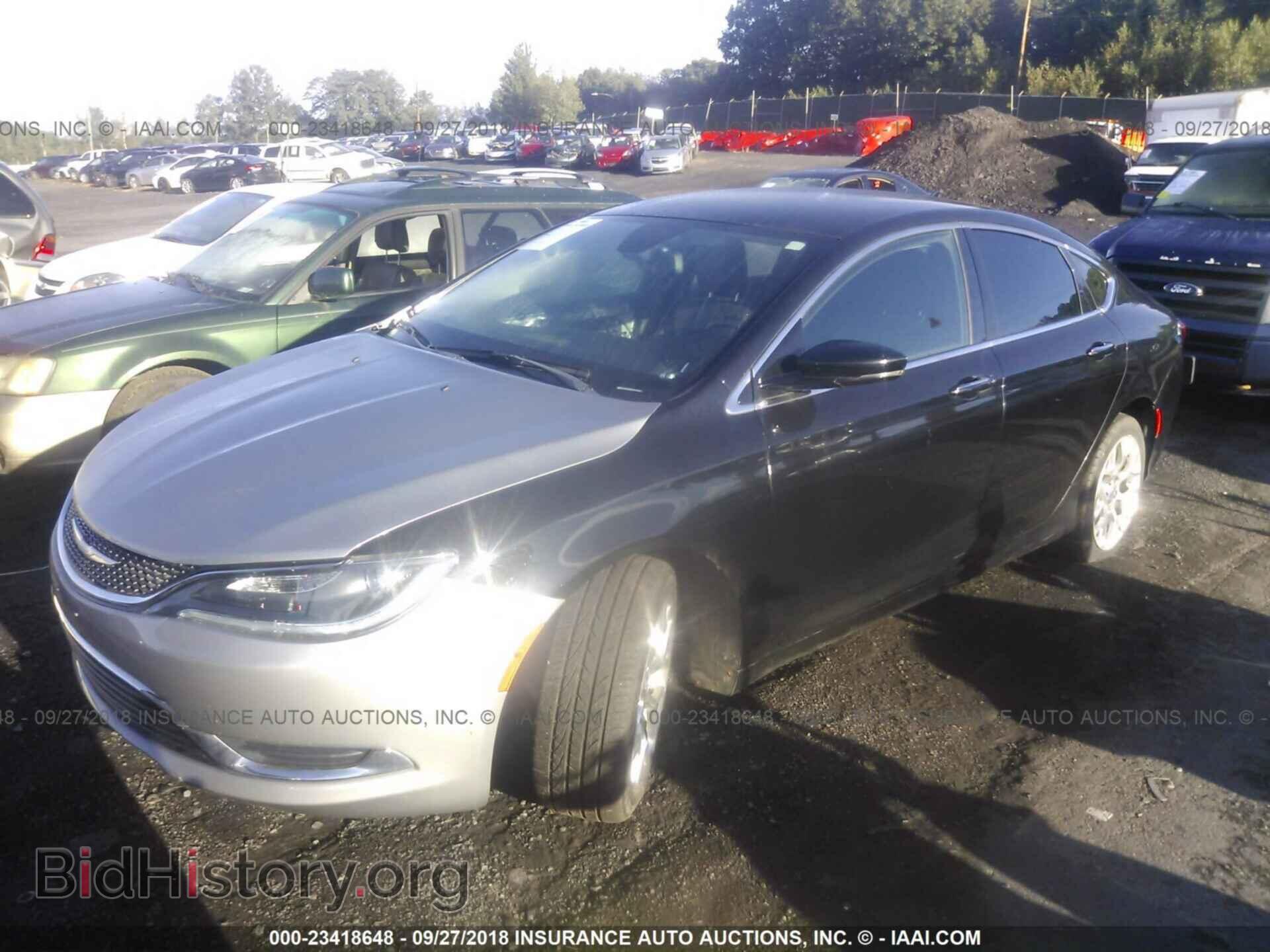 2015 Chrysler 200 - VIN: 1C3CCCEG7FN686937 - Photo 2