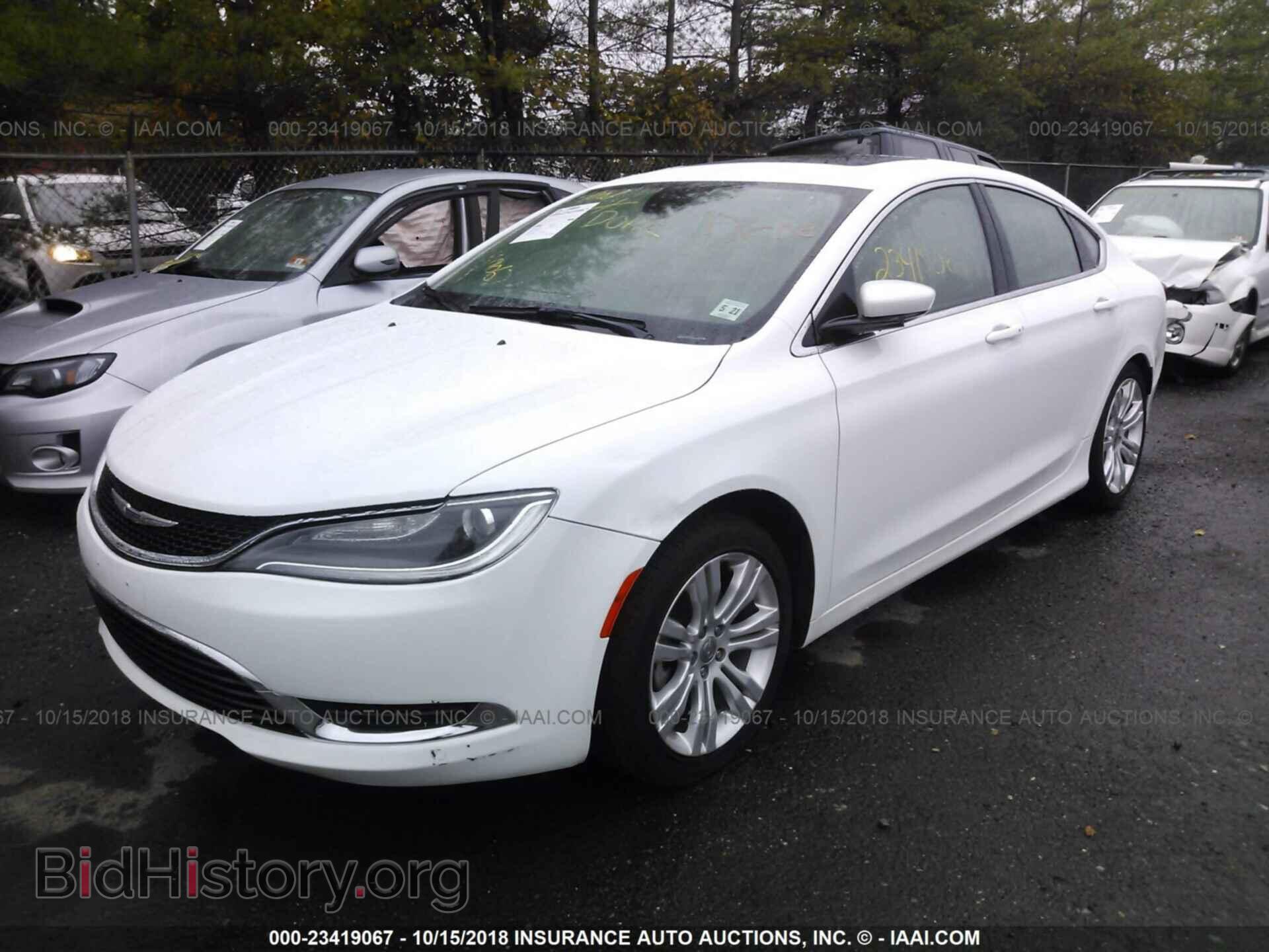 2016 Chrysler 200 - VIN: 1C3CCCAB5GN147289 - Фото 2