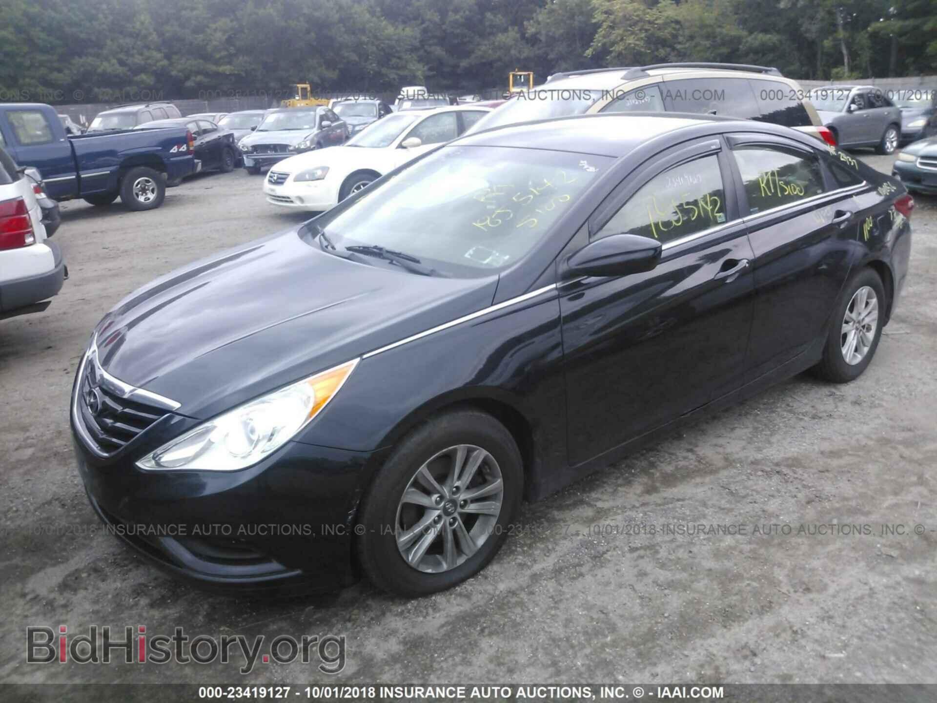 2012 Hyundai Sonata - VIN: 5NPEB4AC8CH348023 - Фото 2