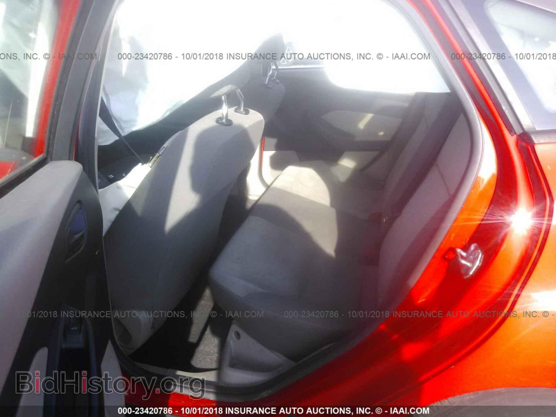 2012 Ford Focus - VIN: 1FAHP3F21CL177965 - Фото 8