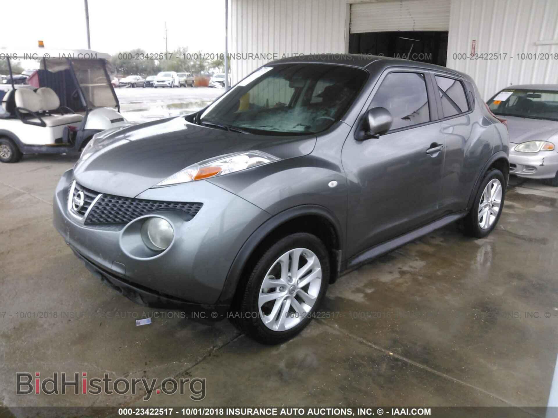 2011 Nissan Juke - VIN: JN8AF5MR9BT001663 - Фото 2