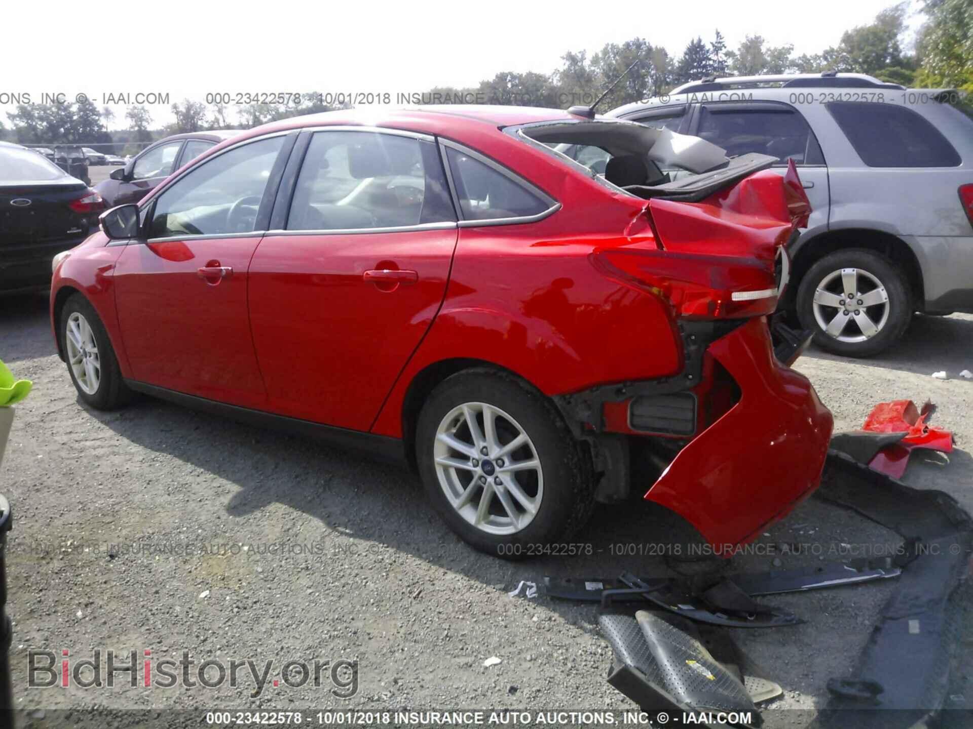2016 Ford Focus - VIN: 1FADP3F27GL377950 - Photo 3