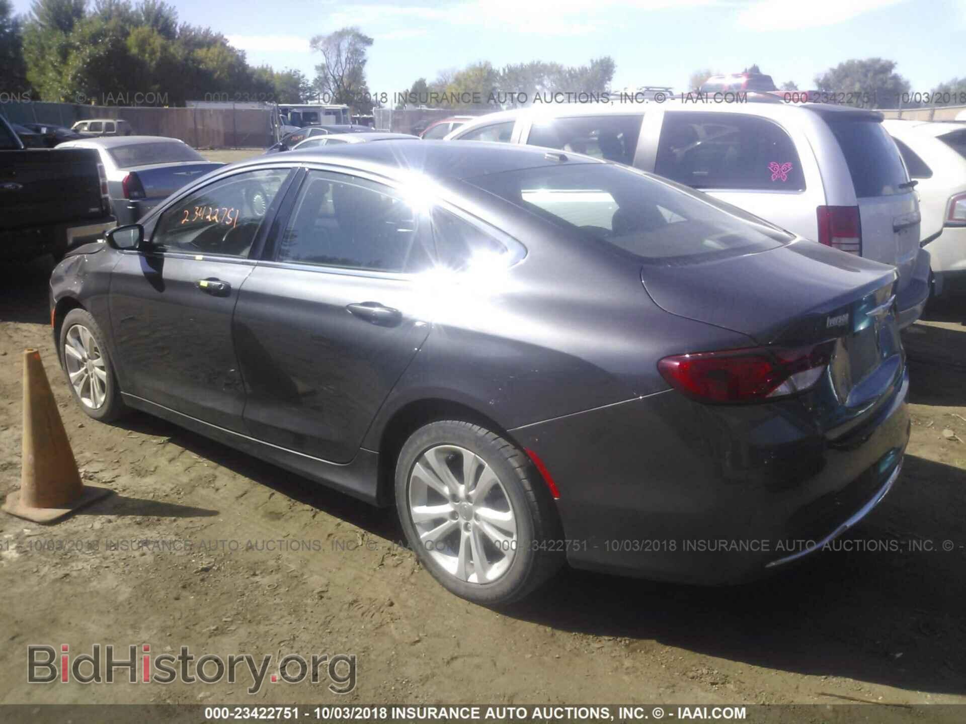2015 Chrysler 200 - VIN: 1C3CCCAB3FN552128 - Photo 3