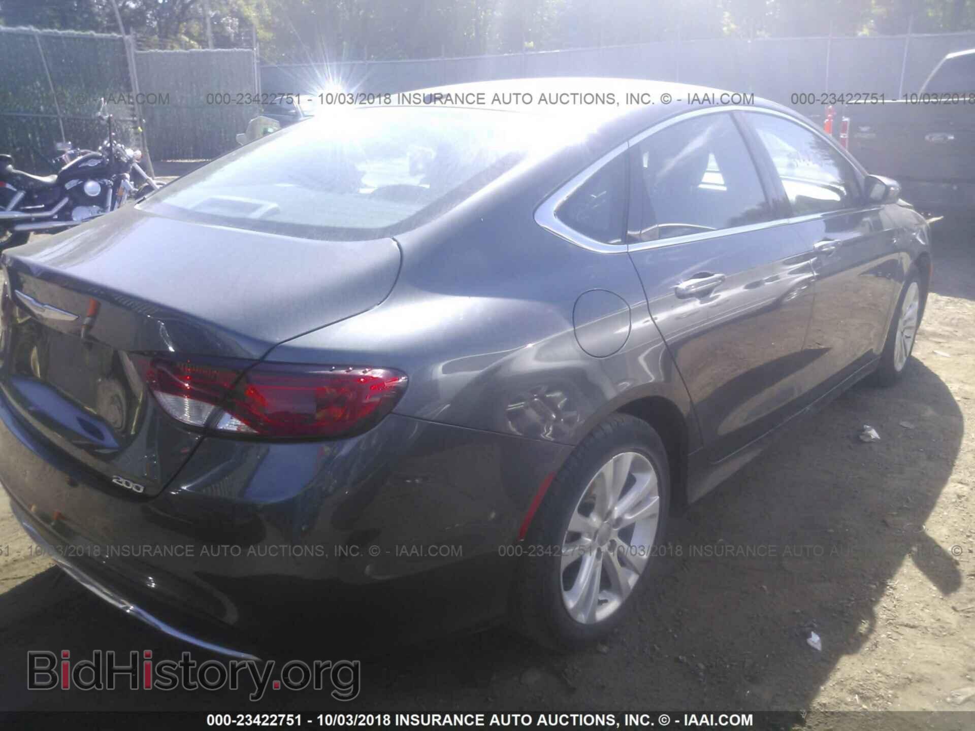 2015 Chrysler 200 - VIN: 1C3CCCAB3FN552128 - Photo 4