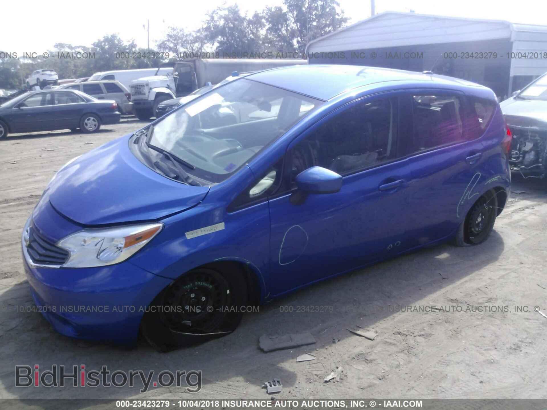 2016 Nissan Versa note - VIN: 3N1CE2CP8GL366369 - Фото 2