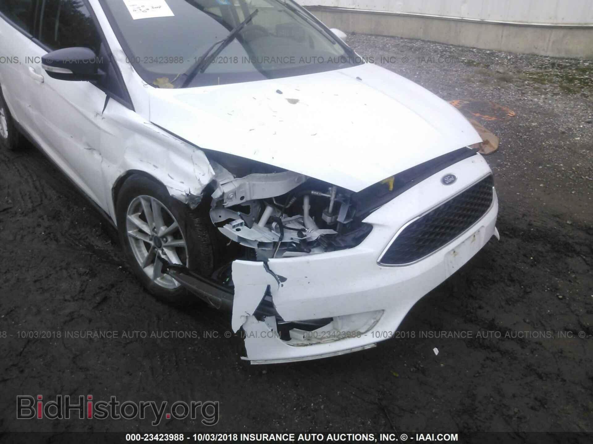2016 Ford Focus - VIN: 1FADP3F29GL348403 - Photo 6