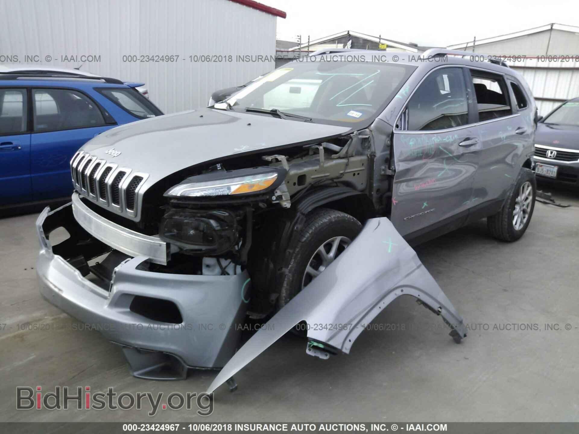 2015 Jeep Cherokee - VIN: 1C4PJMCS8FW686357 - Фото 2