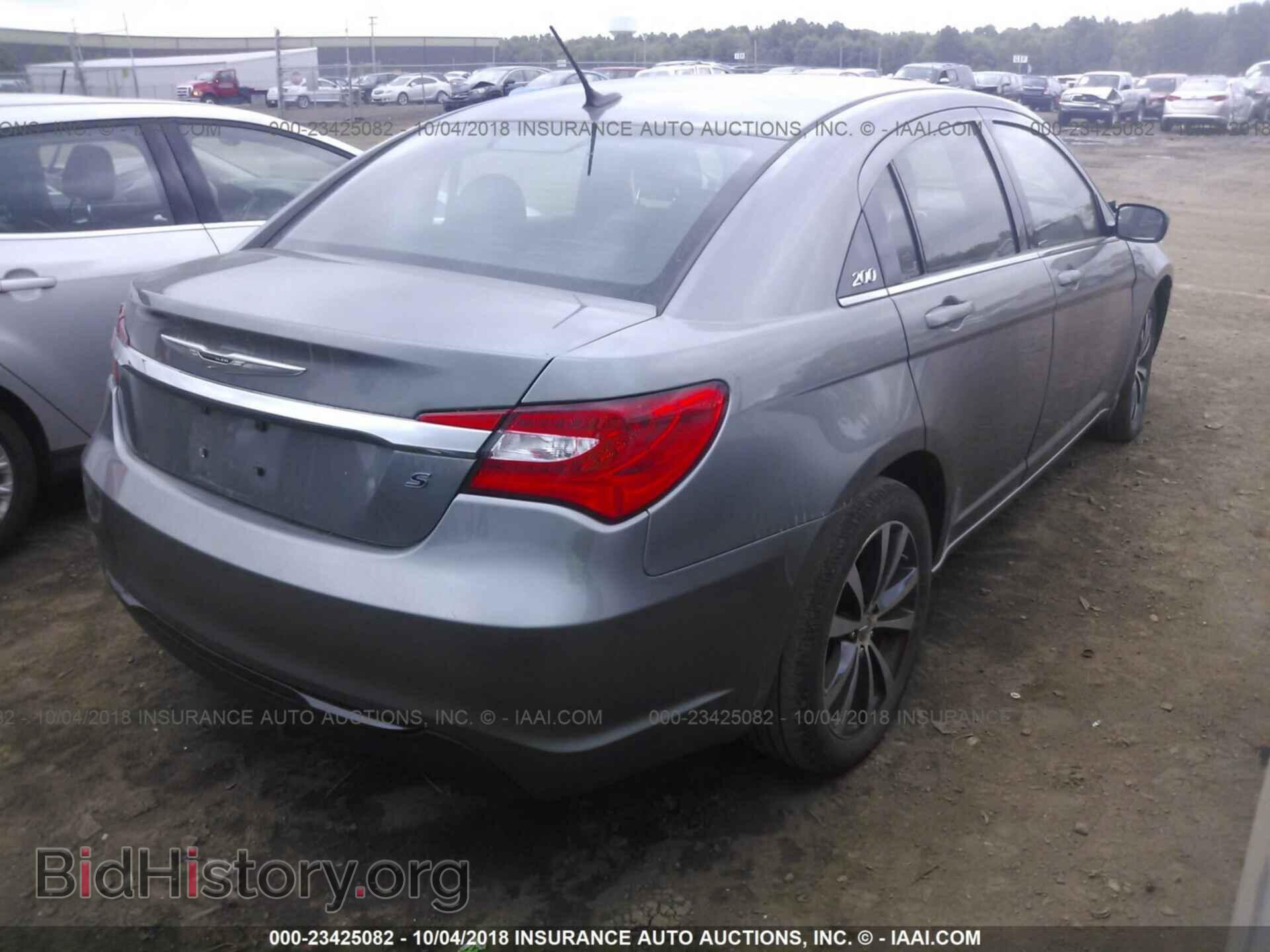 2013 Chrysler 200 - VIN: 1C3CCBCG4DN737367 - Фото 4