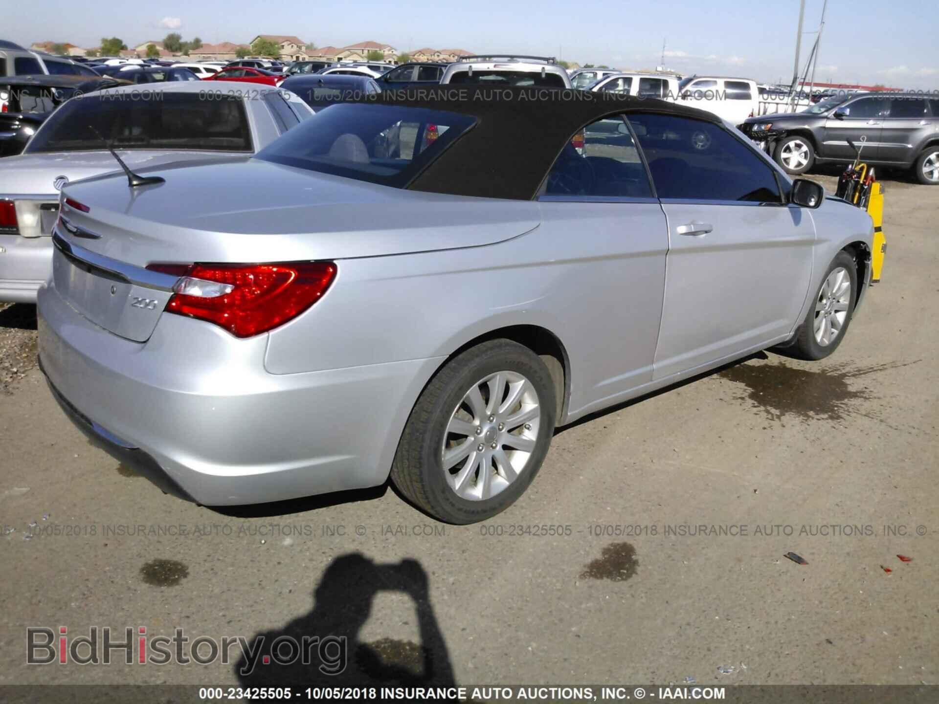 2012 Chrysler 200 - VIN: 1C3BCBEB2CN229720 - Фото 4
