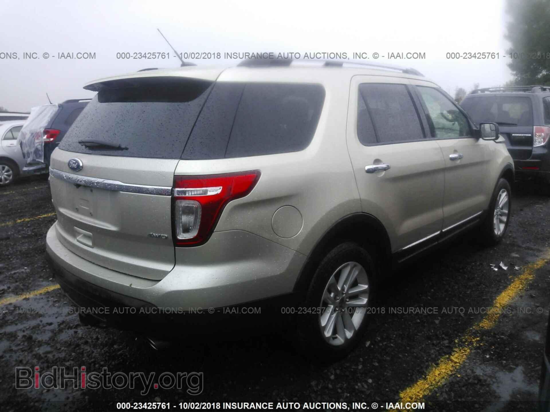 2011 Ford Explorer - VIN: 1FMHK8D85BGA20651 - Фото 4