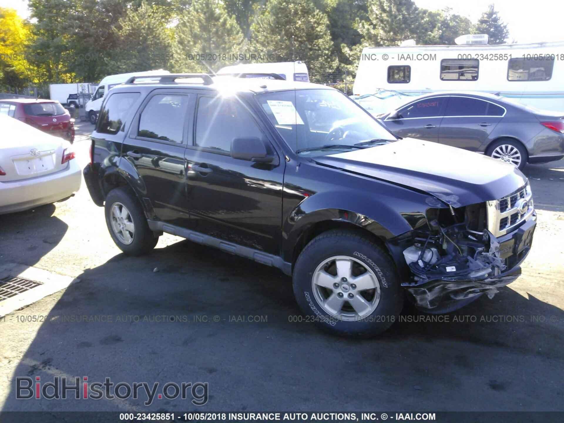 Photo 1FMCU9D72CKC27627 - Ford Escape 2012