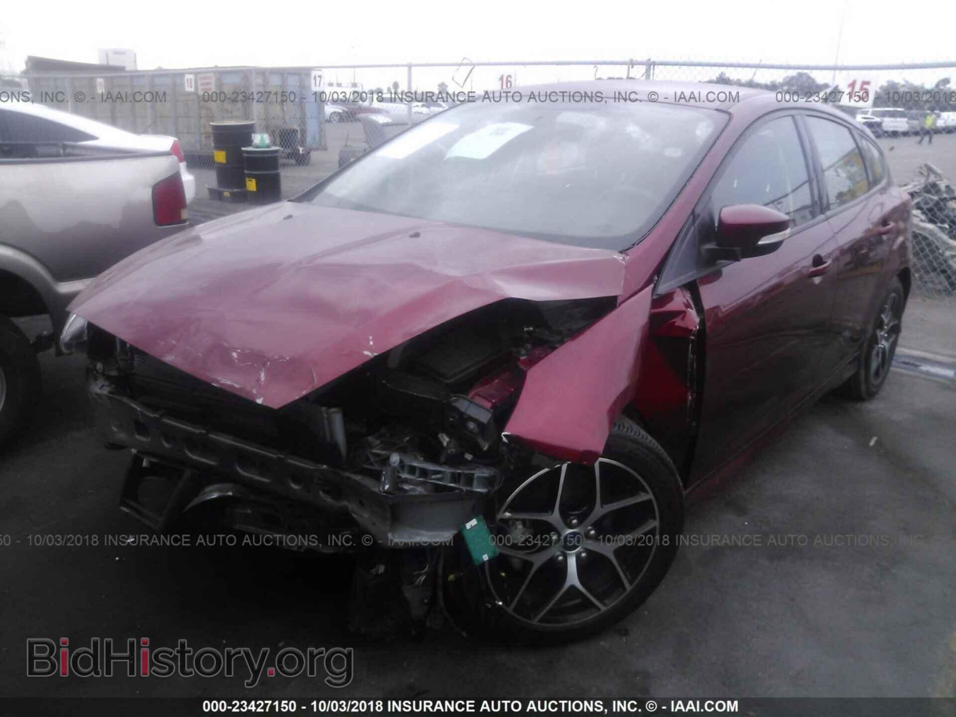 2016 Ford Focus - VIN: 1FADP3K23GL212757 - Фото 2