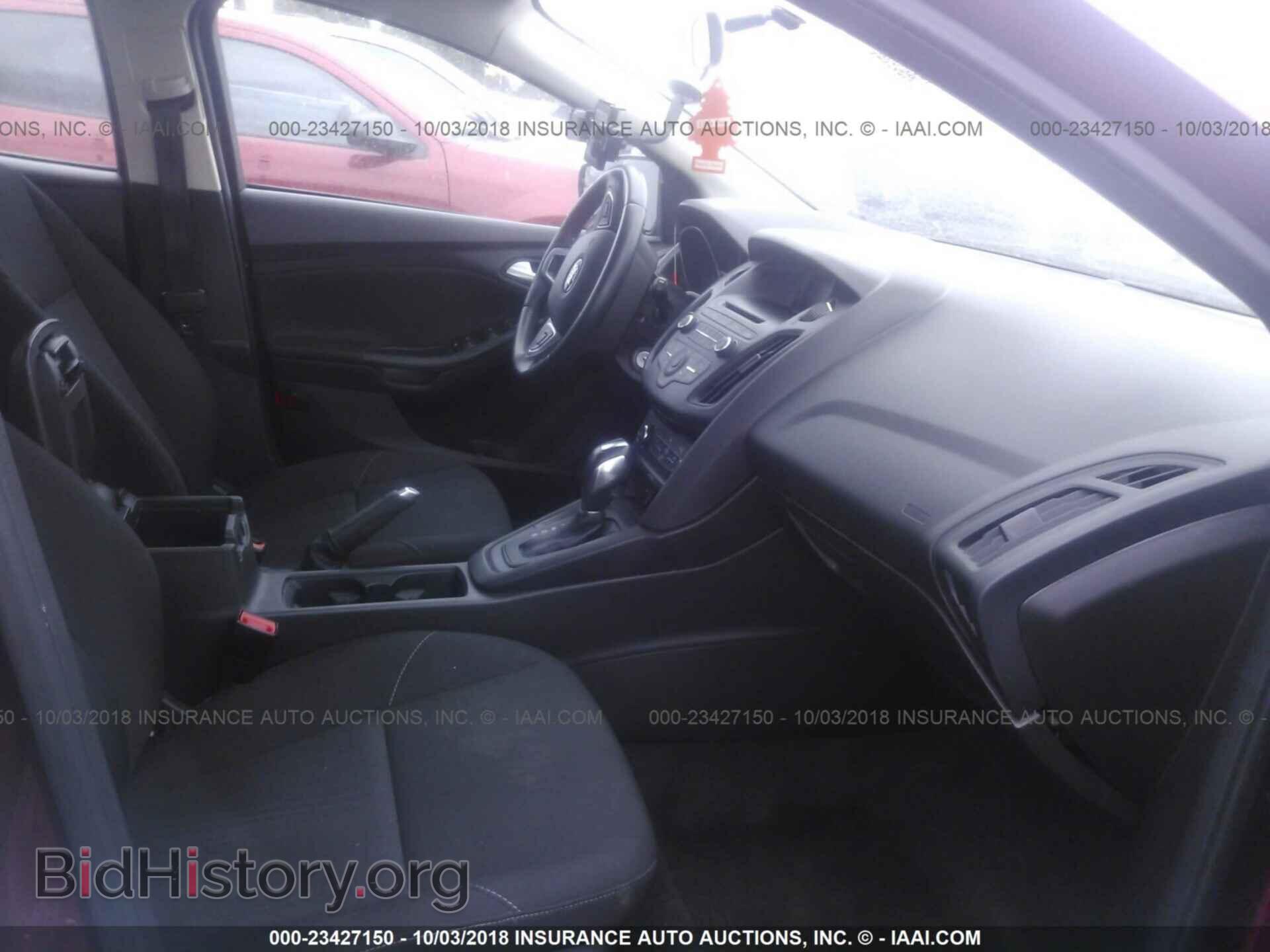 2016 Ford Focus - VIN: 1FADP3K23GL212757 - Фото 5