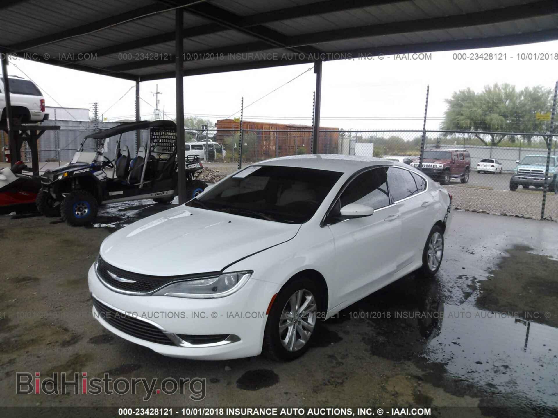 2015 Chrysler 200 - VIN: 1C3CCCABXFN579875 - Photo 2