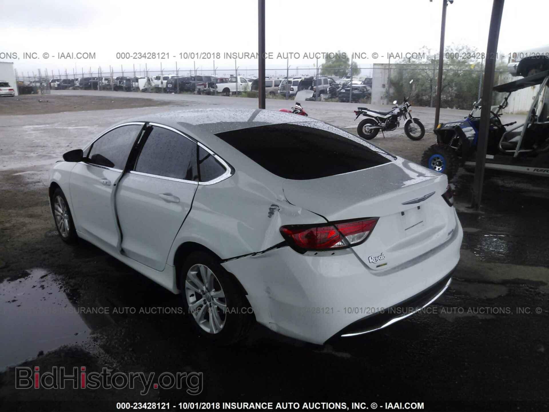 2015 Chrysler 200 - VIN: 1C3CCCABXFN579875 - Photo 3