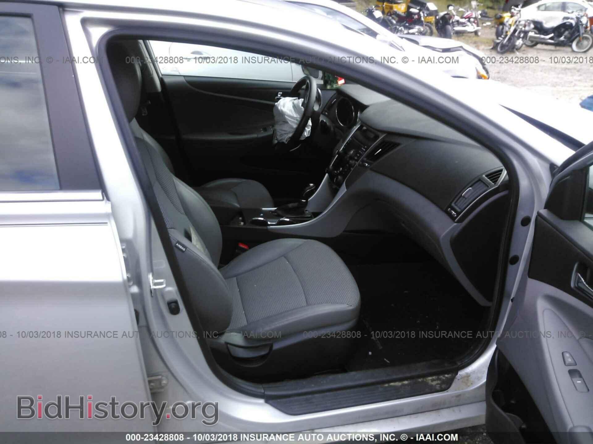 2012 Hyundai Sonata - VIN: 5NPEC4AC9CH405164 - Фото 5