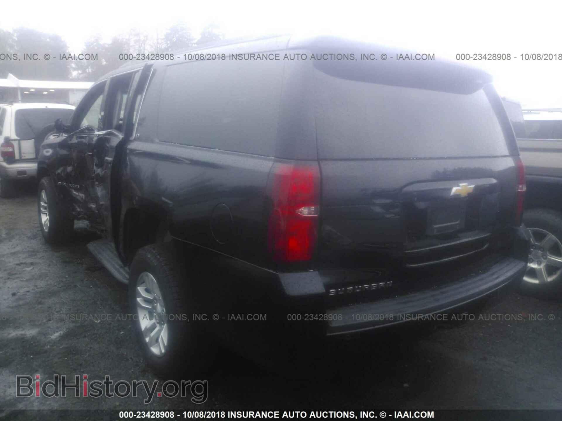 2018 Chevrolet Suburban - VIN: 1GNSKHKCXJR243473 - Фото 3
