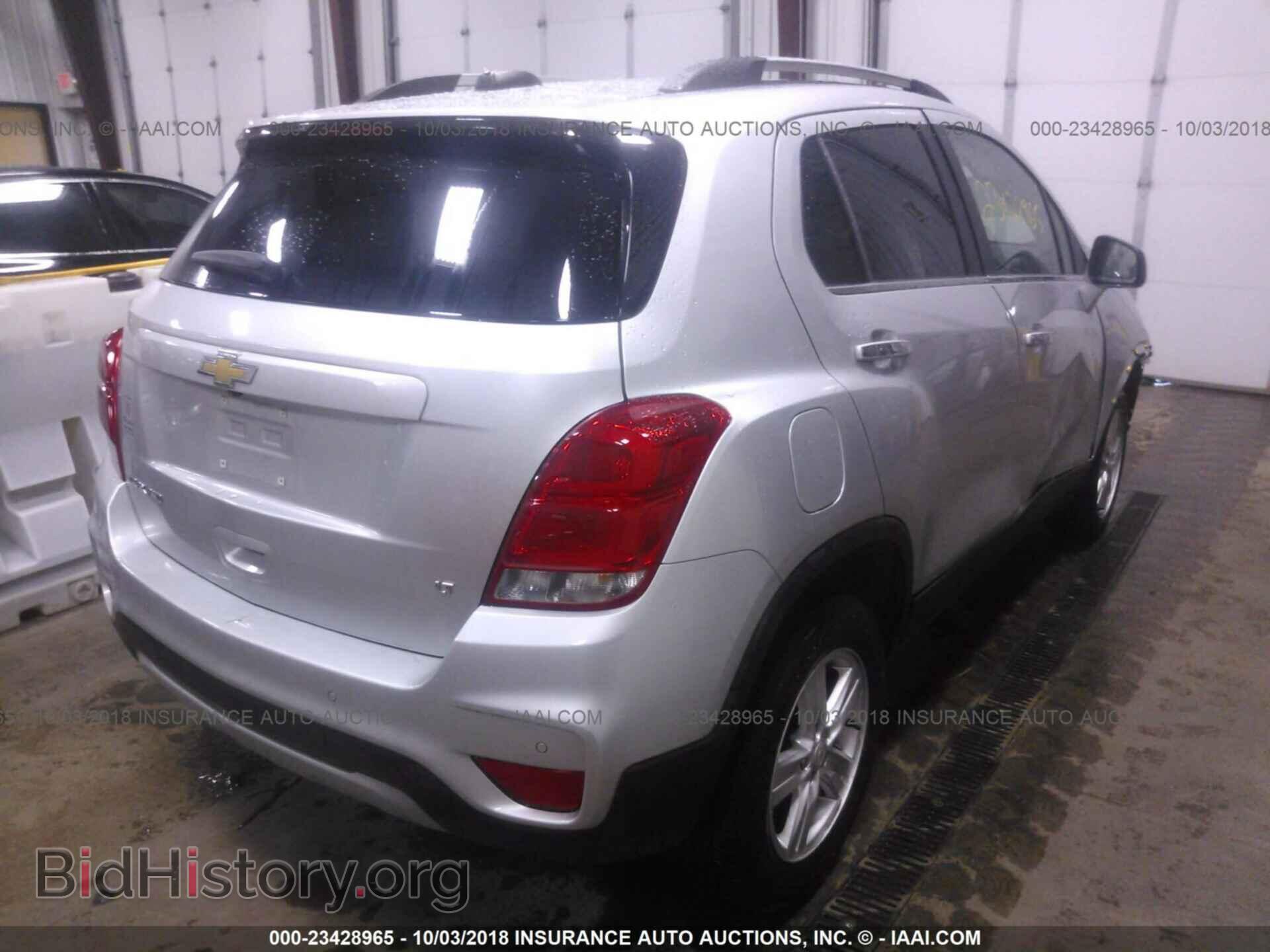 2017 Chevrolet Trax - VIN: KL7CJPSB8HB060851 - Фото 4