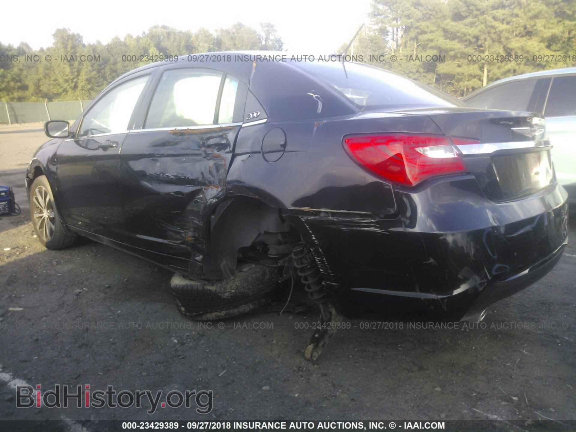 2013 Chrysler 200 - VIN: 1C3CCBBG9DN746910 - Фото 3