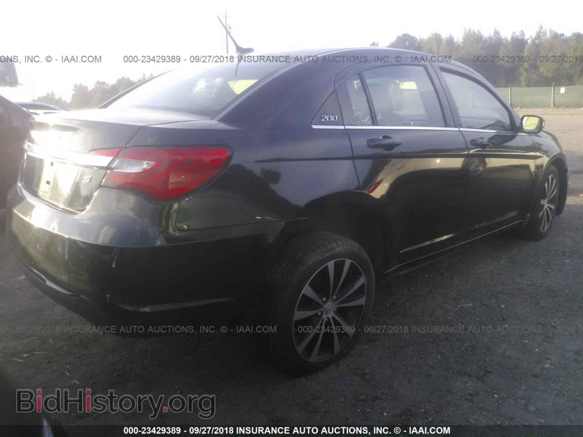 2013 Chrysler 200 - VIN: 1C3CCBBG9DN746910 - Фото 4