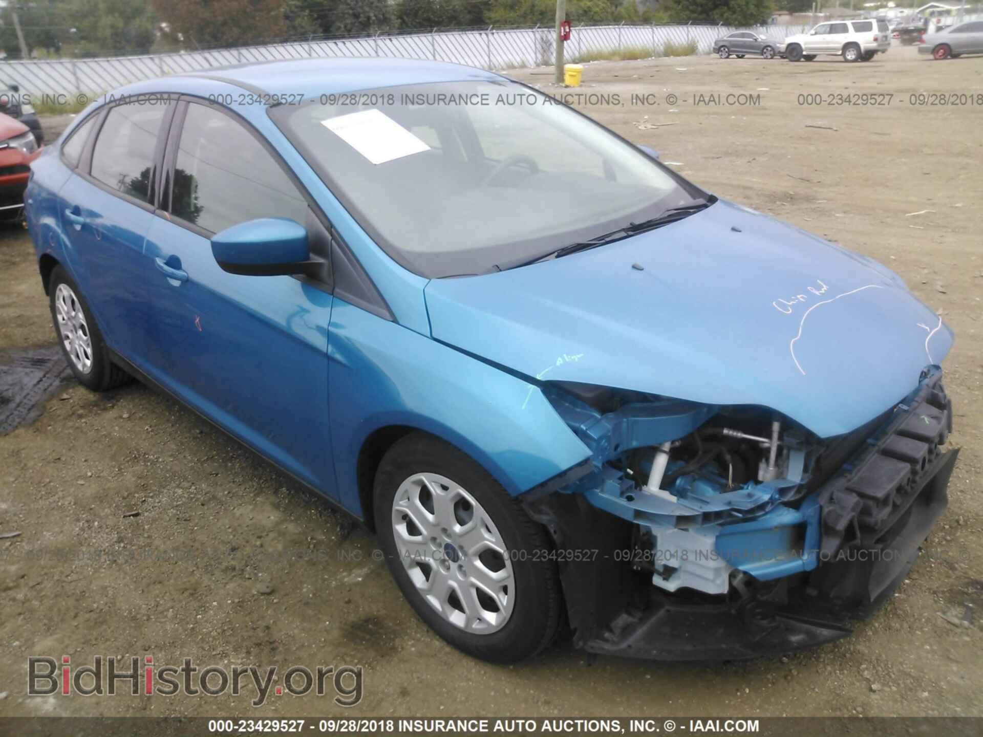 Photo 1FAHP3F27CL385767 - Ford Focus 2012
