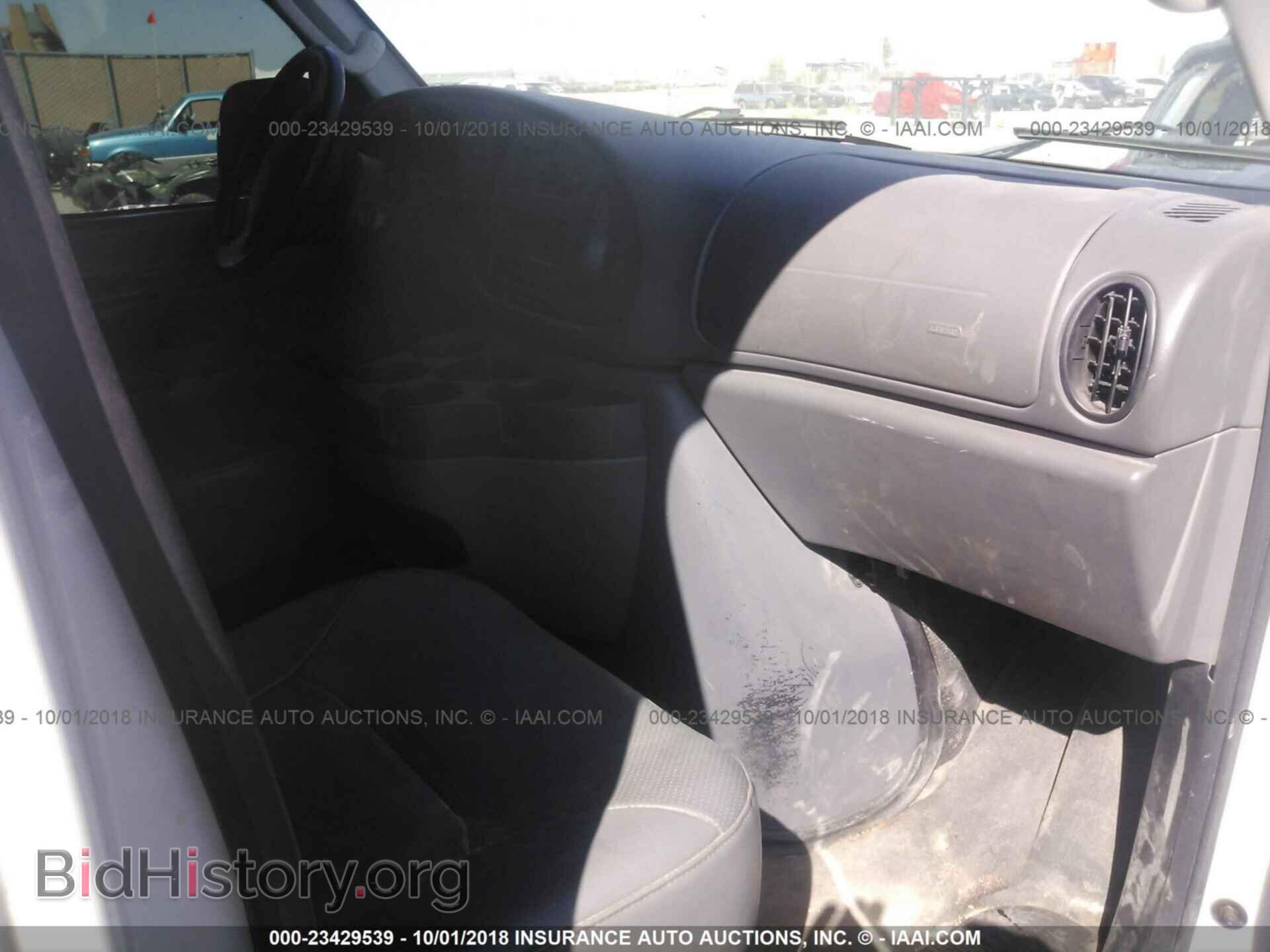 2006 FORD ECONOLINE - VIN: 1FTRE14W36DA48686 - Фото 5