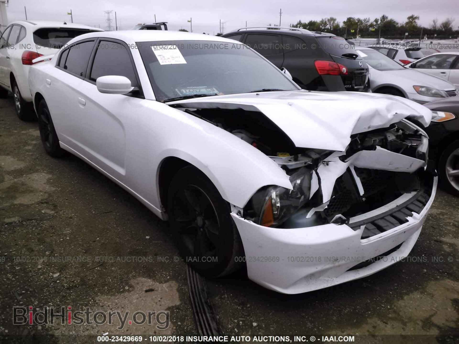 Photo 2C3CDXBG2DH526396 - Dodge Charger 2013