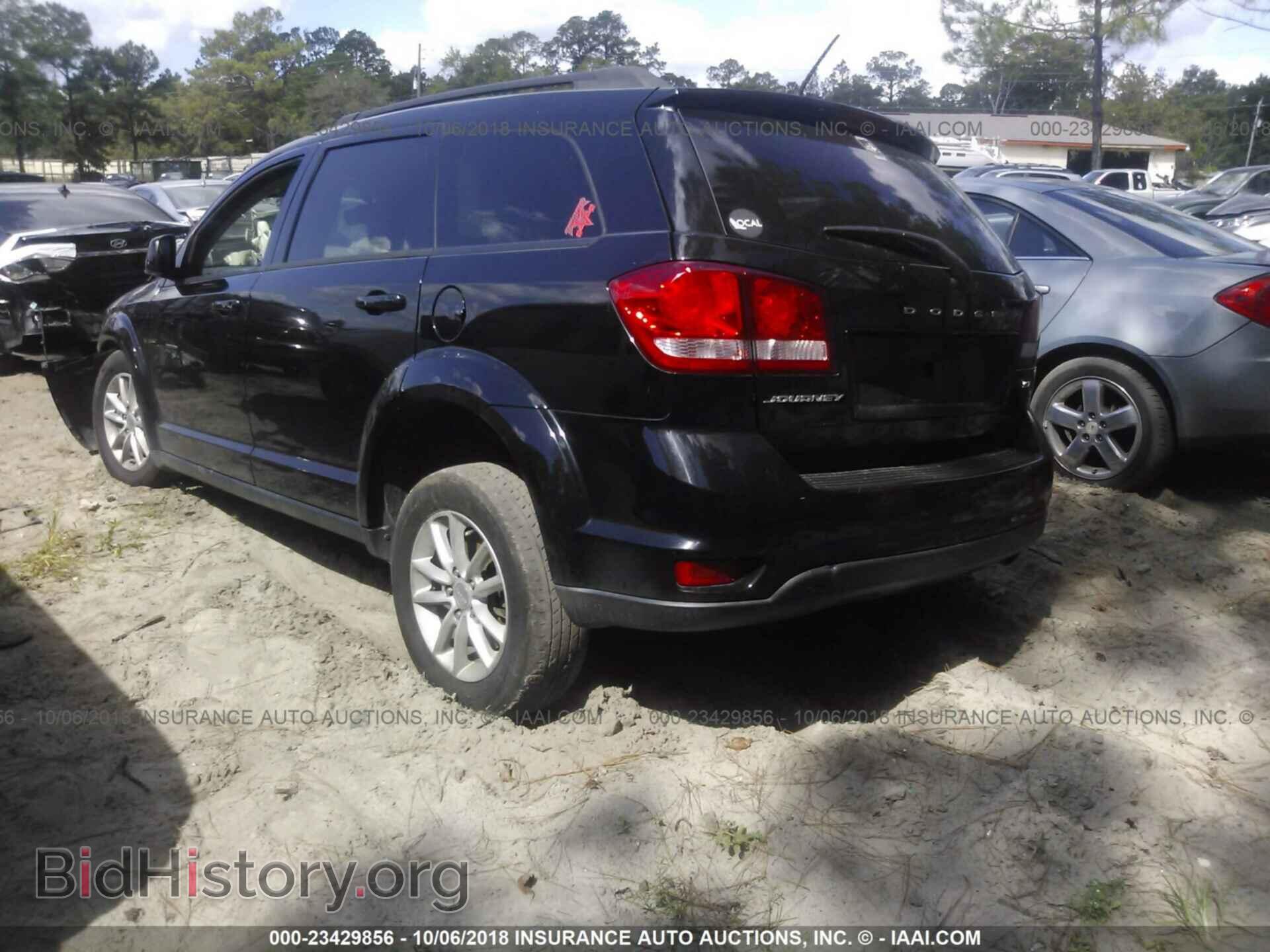 2015 Dodge Journey - VIN: 3C4PDCBB1FT547552 - Photo 3