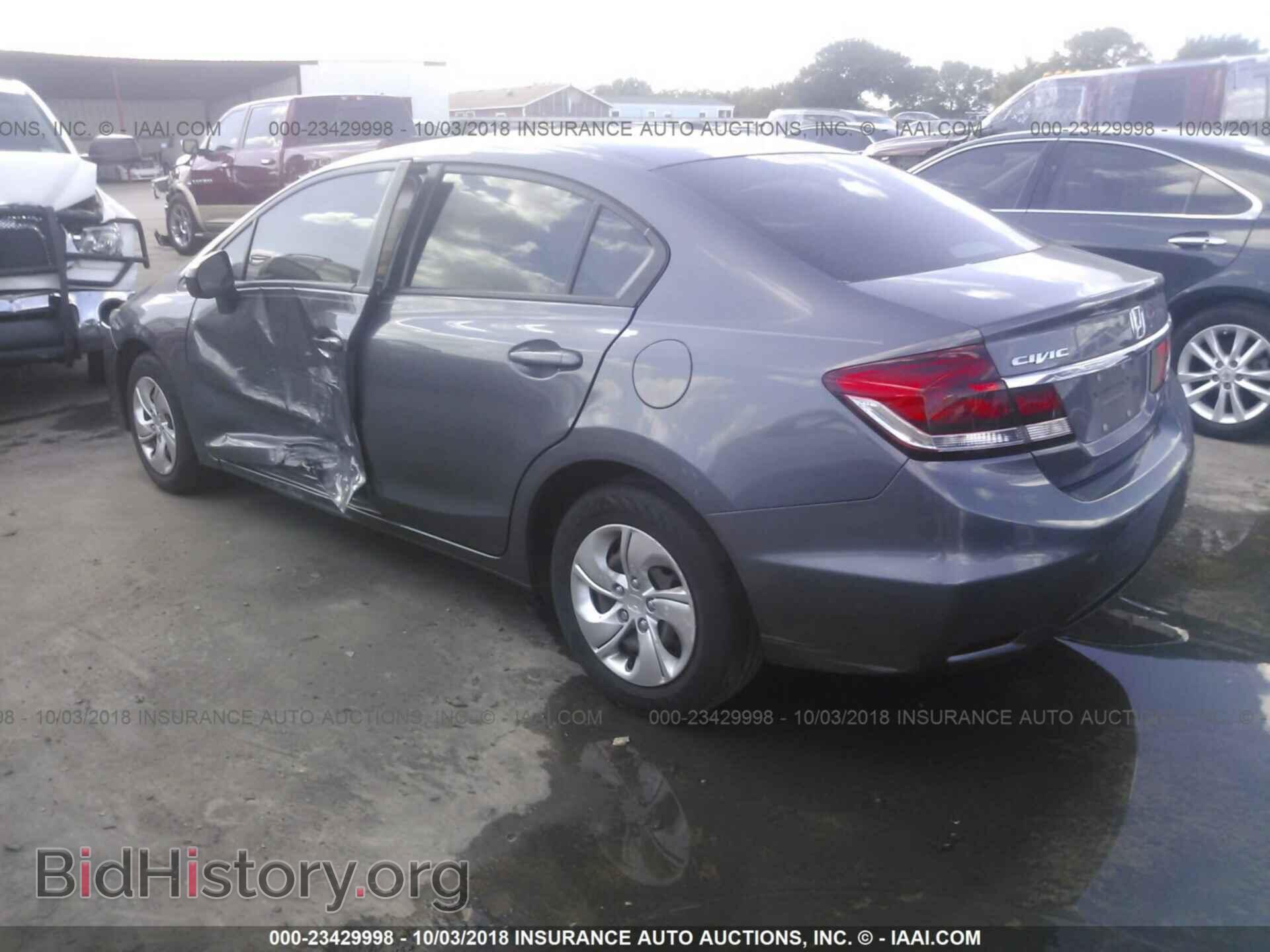 2014 Honda Civic - VIN: 2HGFB2F57EH528819 - Photo 3