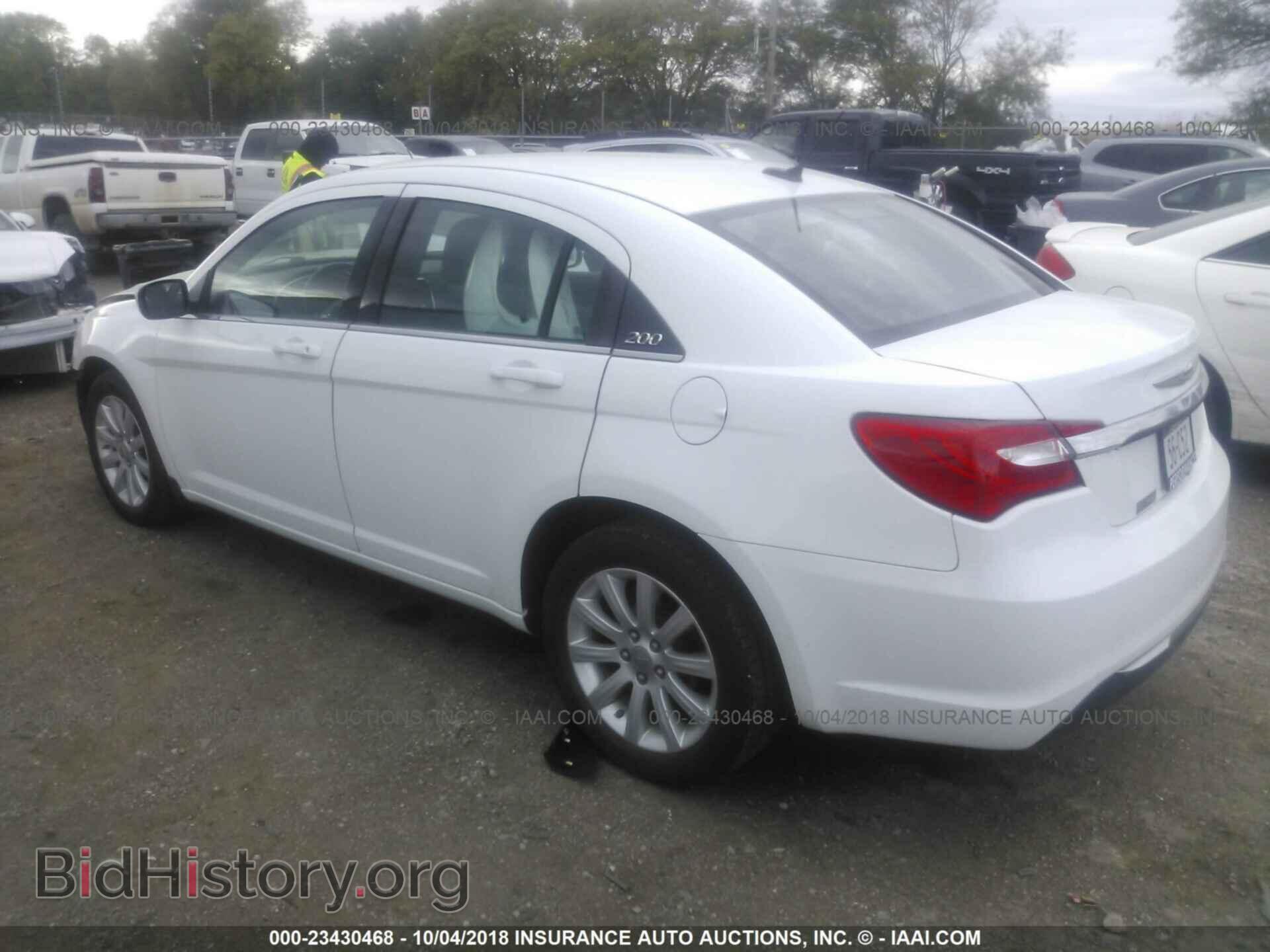 2012 Chrysler 200 - VIN: 1C3CCBBB3CN140019 - Фото 3