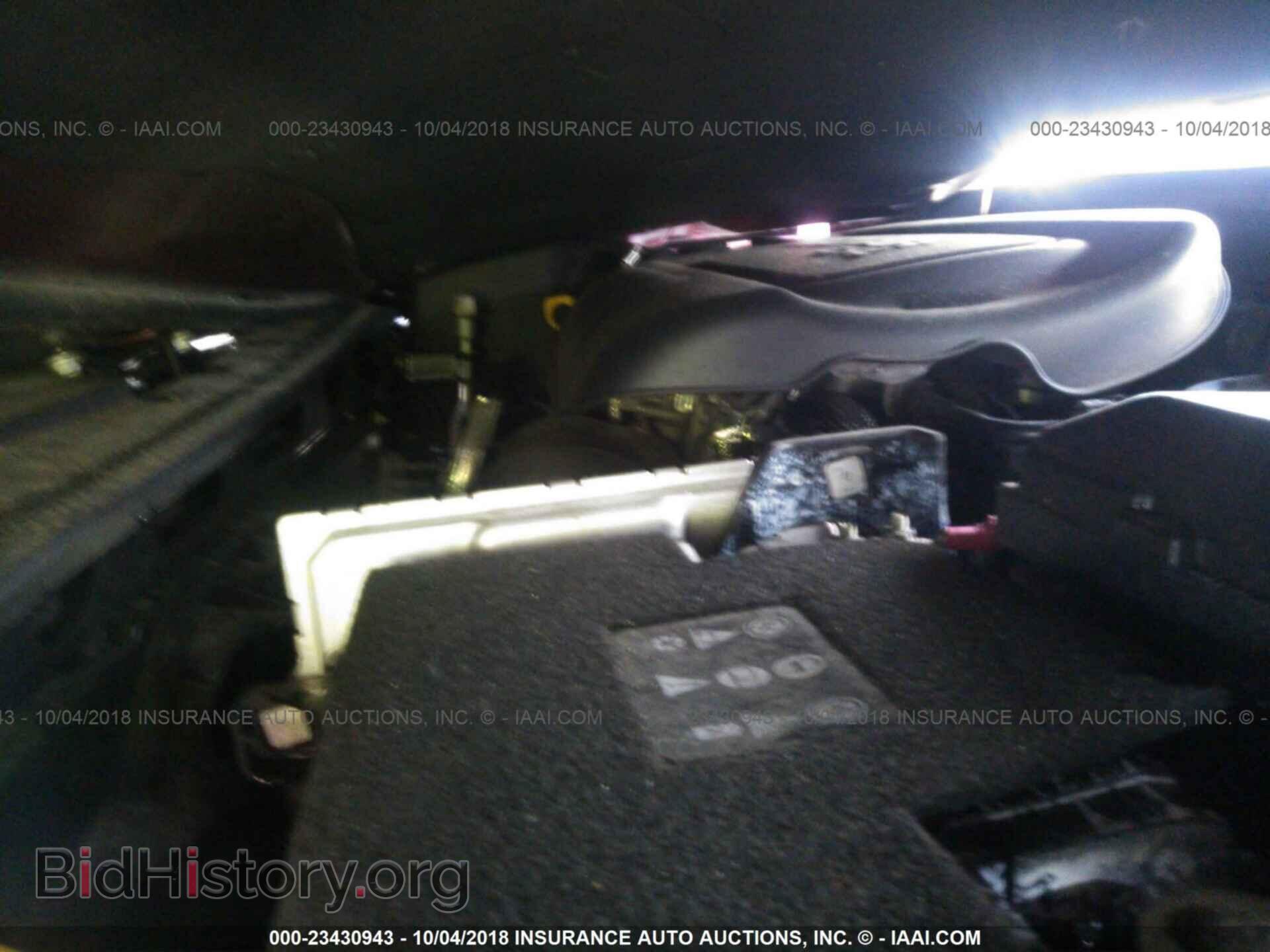 2015 Chrysler 200 - VIN: 1C3CCCAB0FN649643 - Фото 10