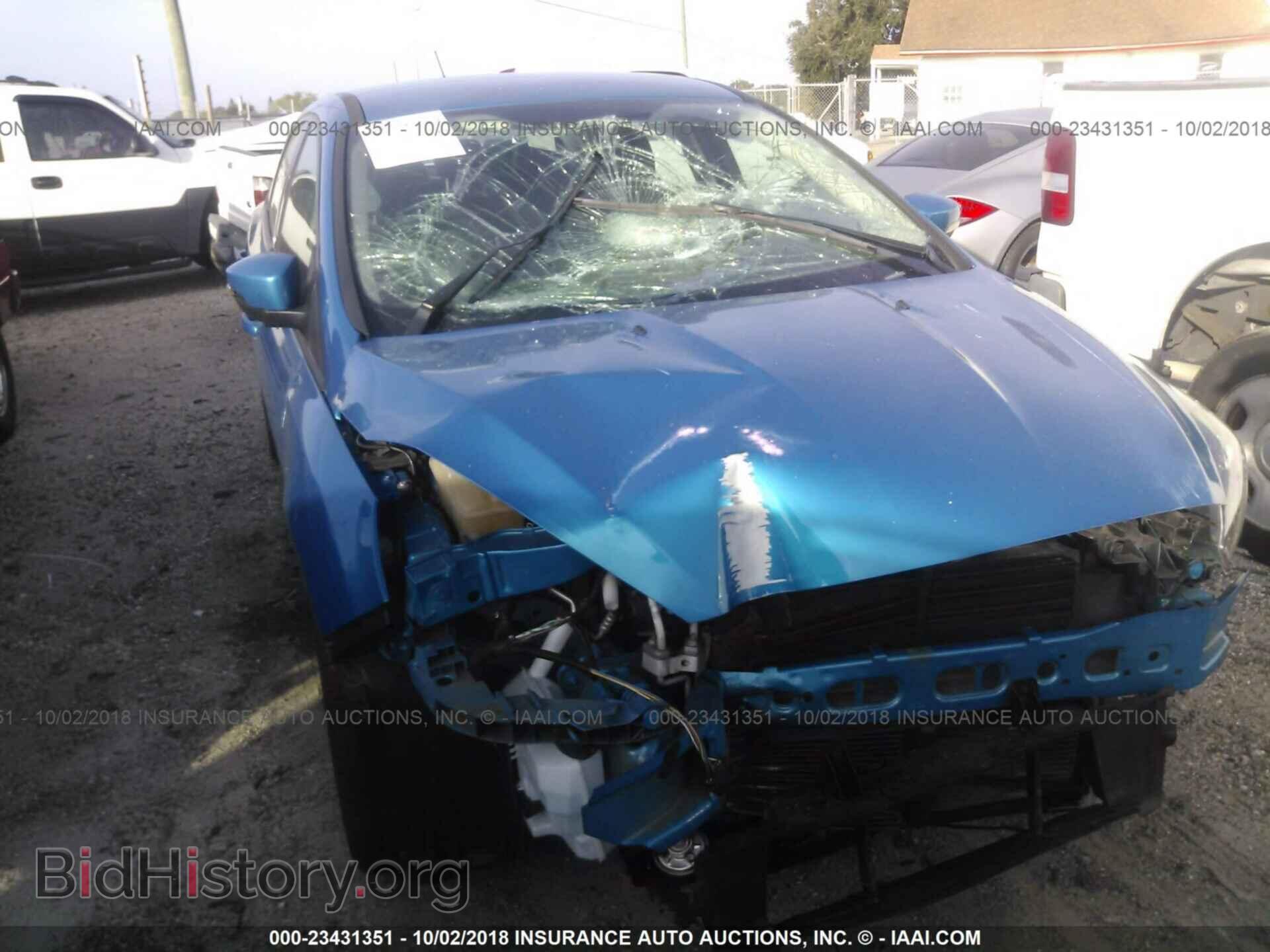 2015 Ford Focus - VIN: 1FADP3F22FL372802 - Photo 6