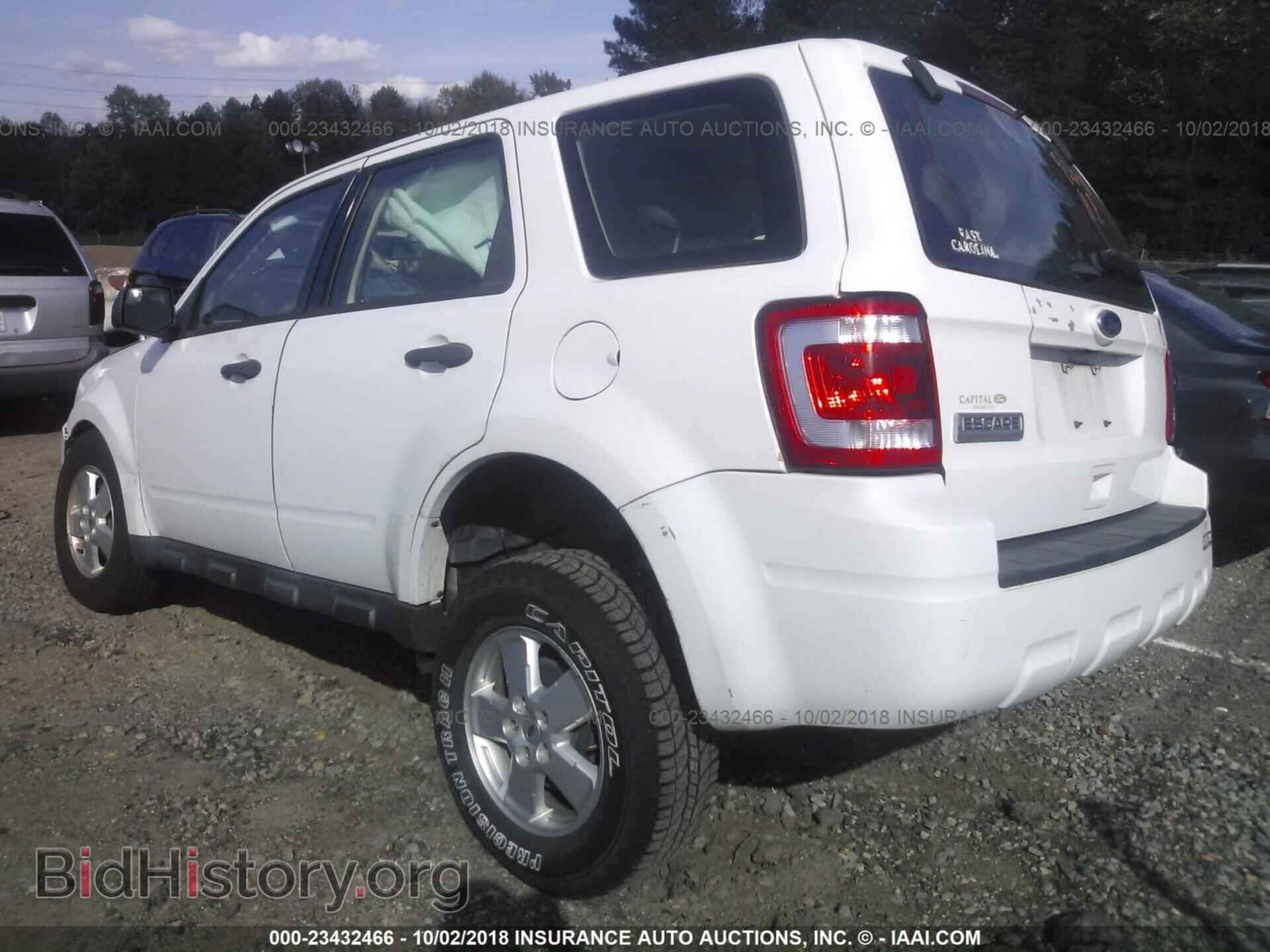 2012 Ford Escape - VIN: 1FMCU0C72CKB93203 - Photo 3