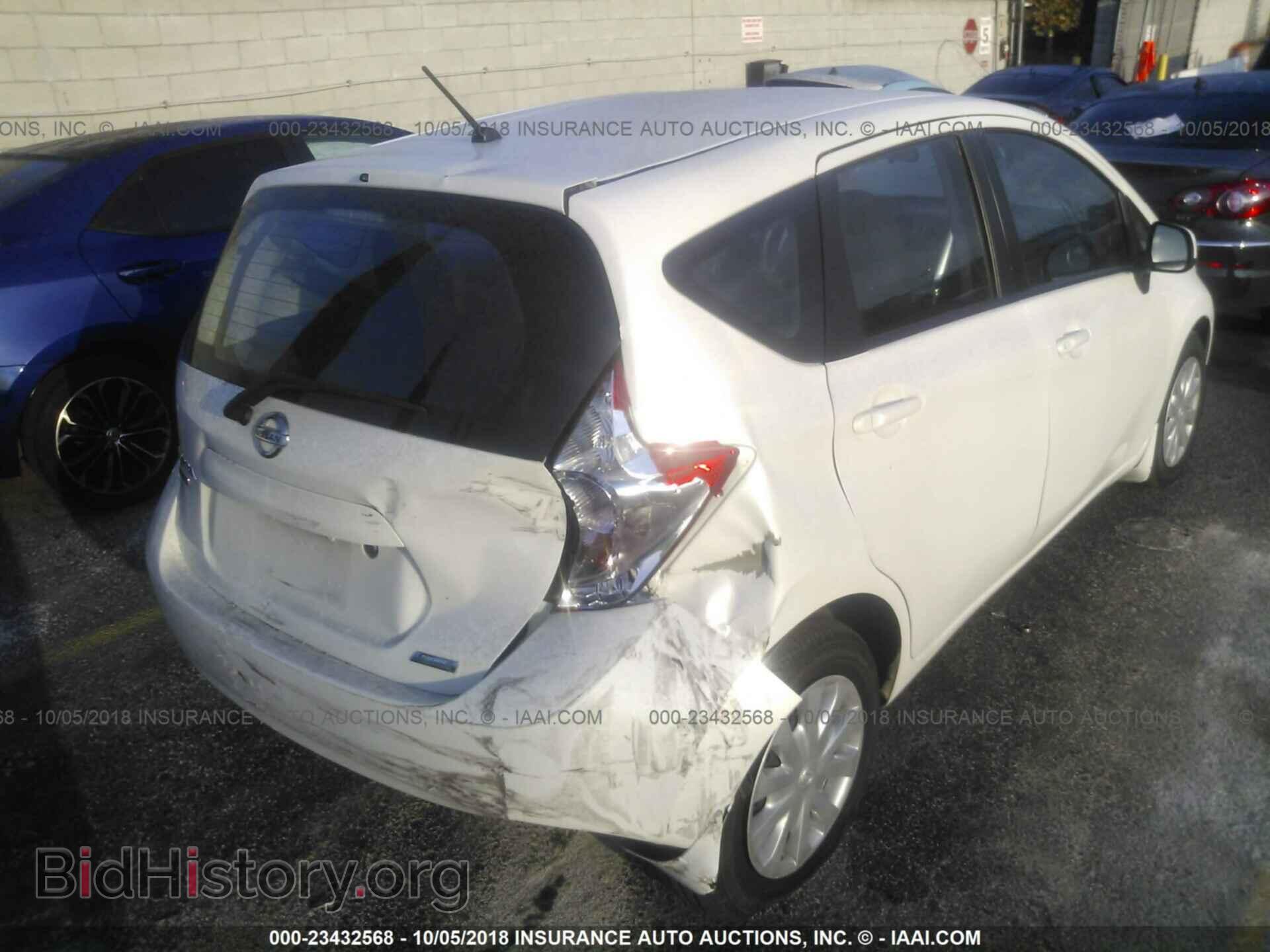 2014 Nissan Versa note - VIN: 3N1CE2CP8EL421626 - Photo 4
