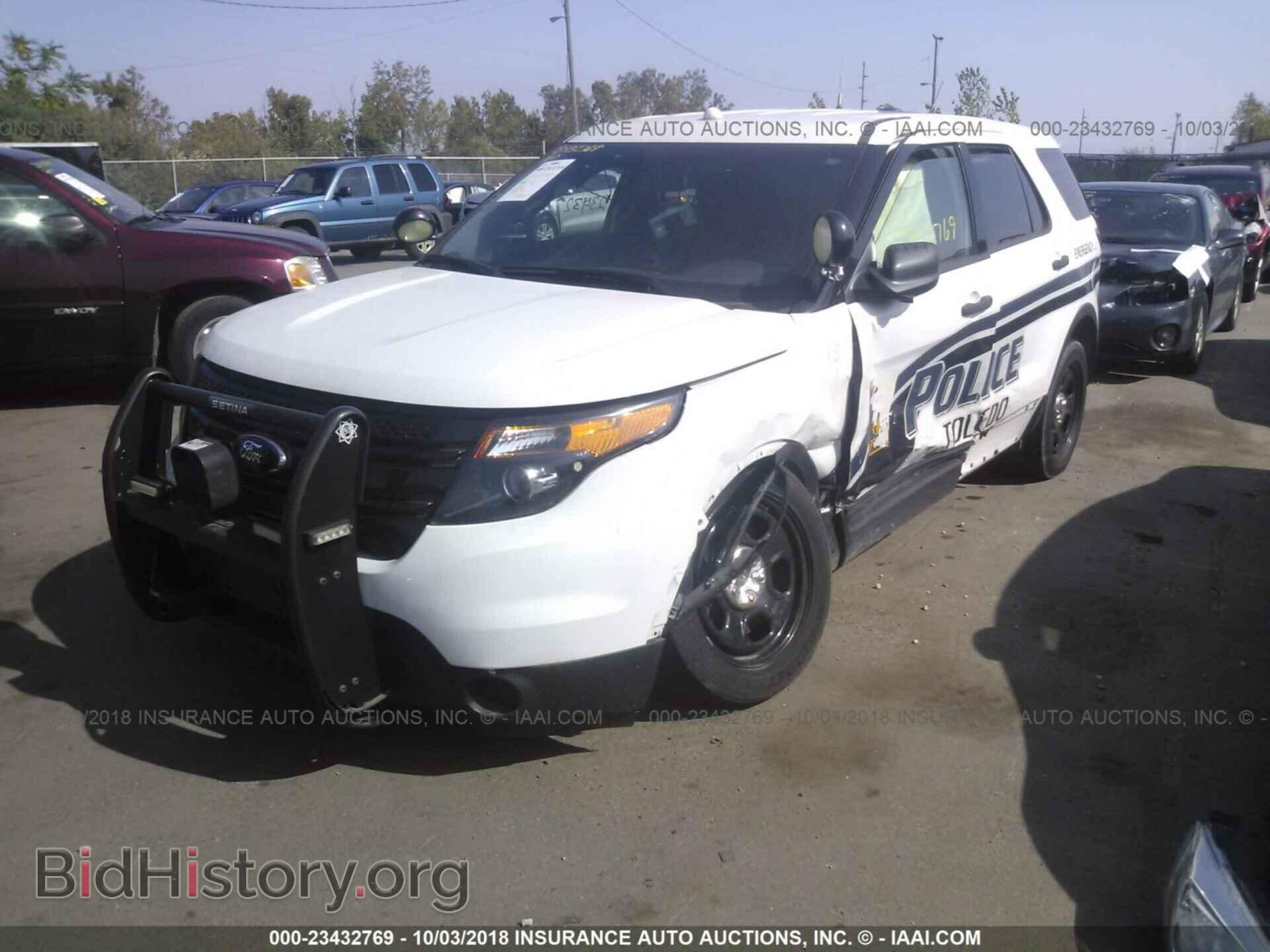 2014 Ford Explorer - VIN: 1FM5K8AR0EGA04247 - Photo 2