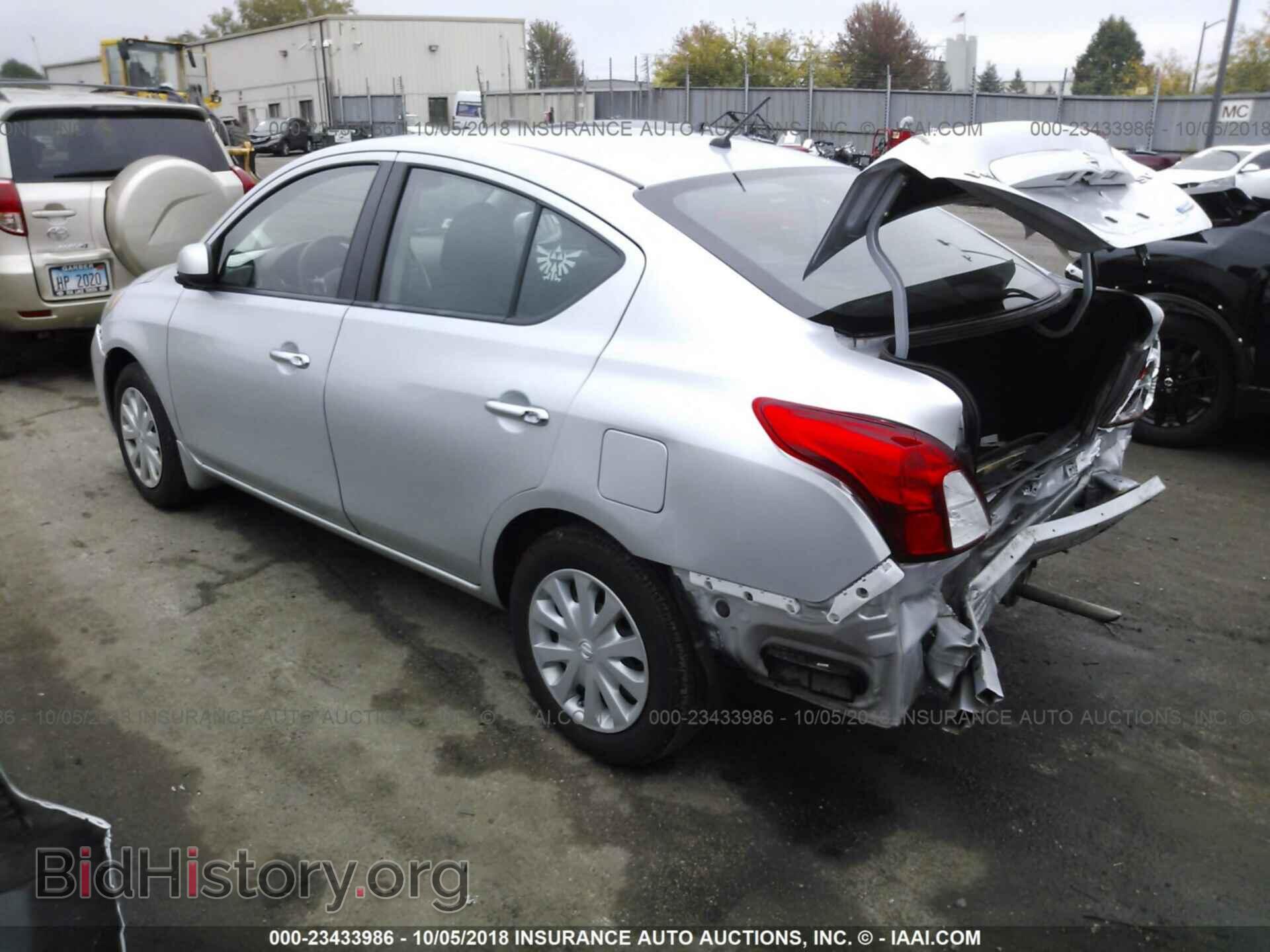 2012 Nissan Versa - VIN: 3N1CN7AP1CL888884 - Фото 3